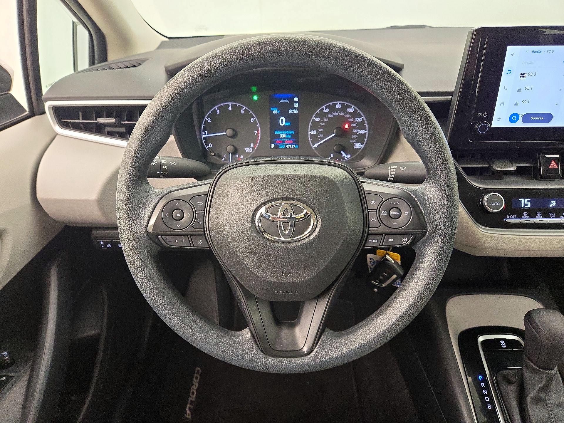 Thumbnail: 2023 Toyota Corolla - 10