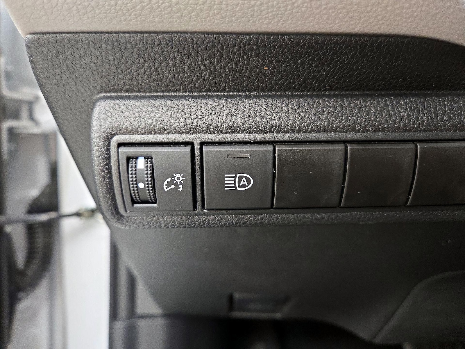 2023 Toyota Corolla LE - Photo 14