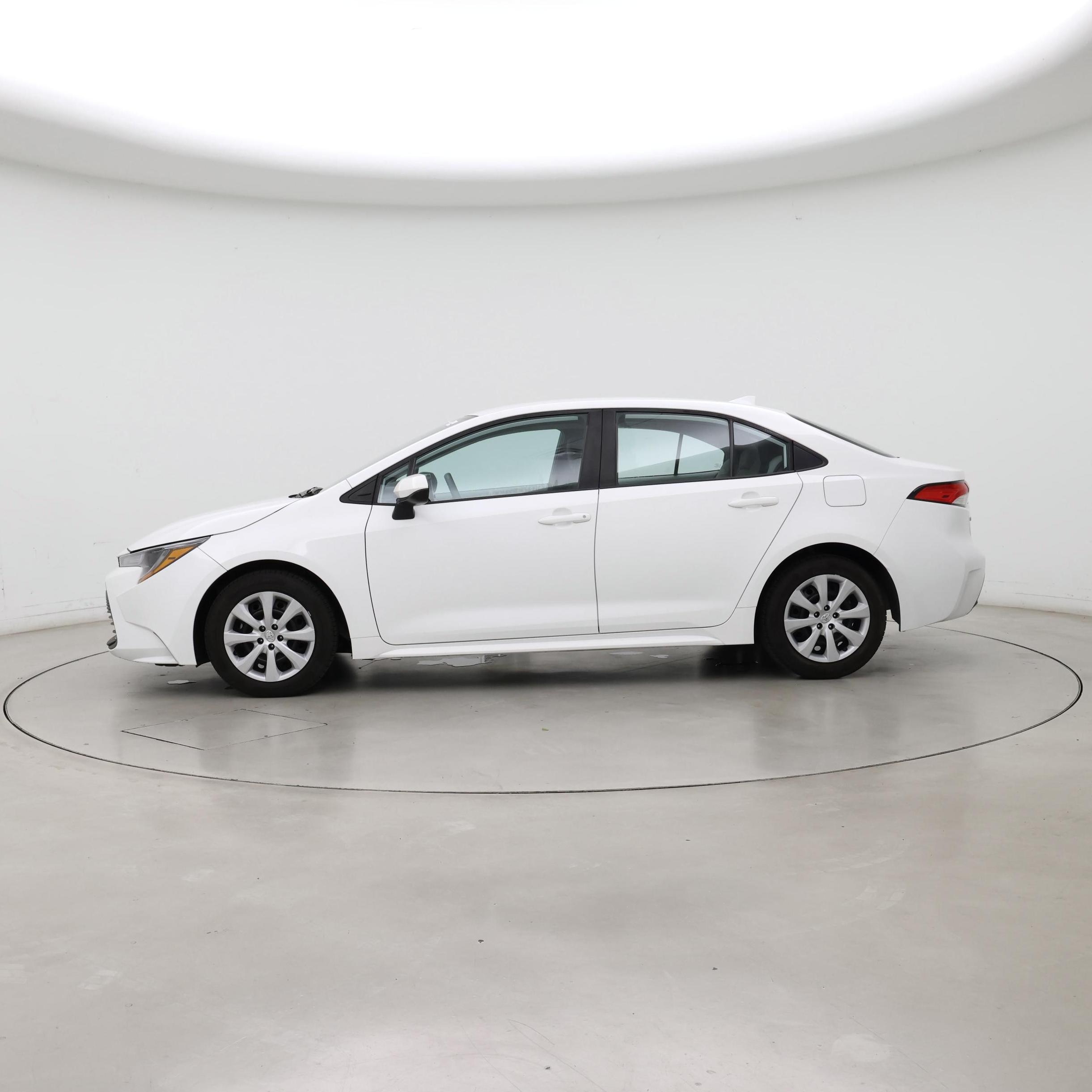 Thumbnail: 2023 Toyota Corolla - 3