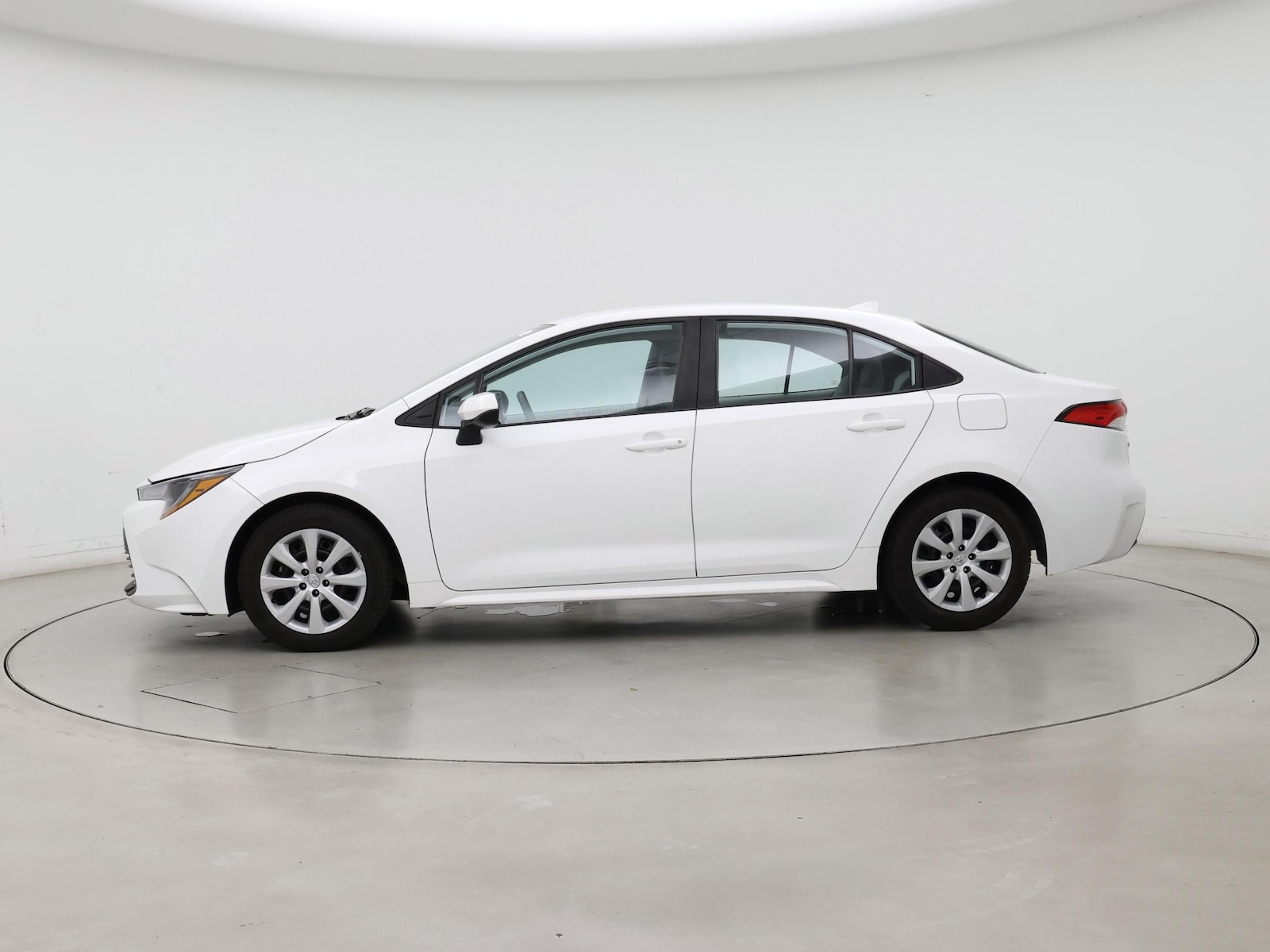 2023 Toyota Corolla LE - Photo 4