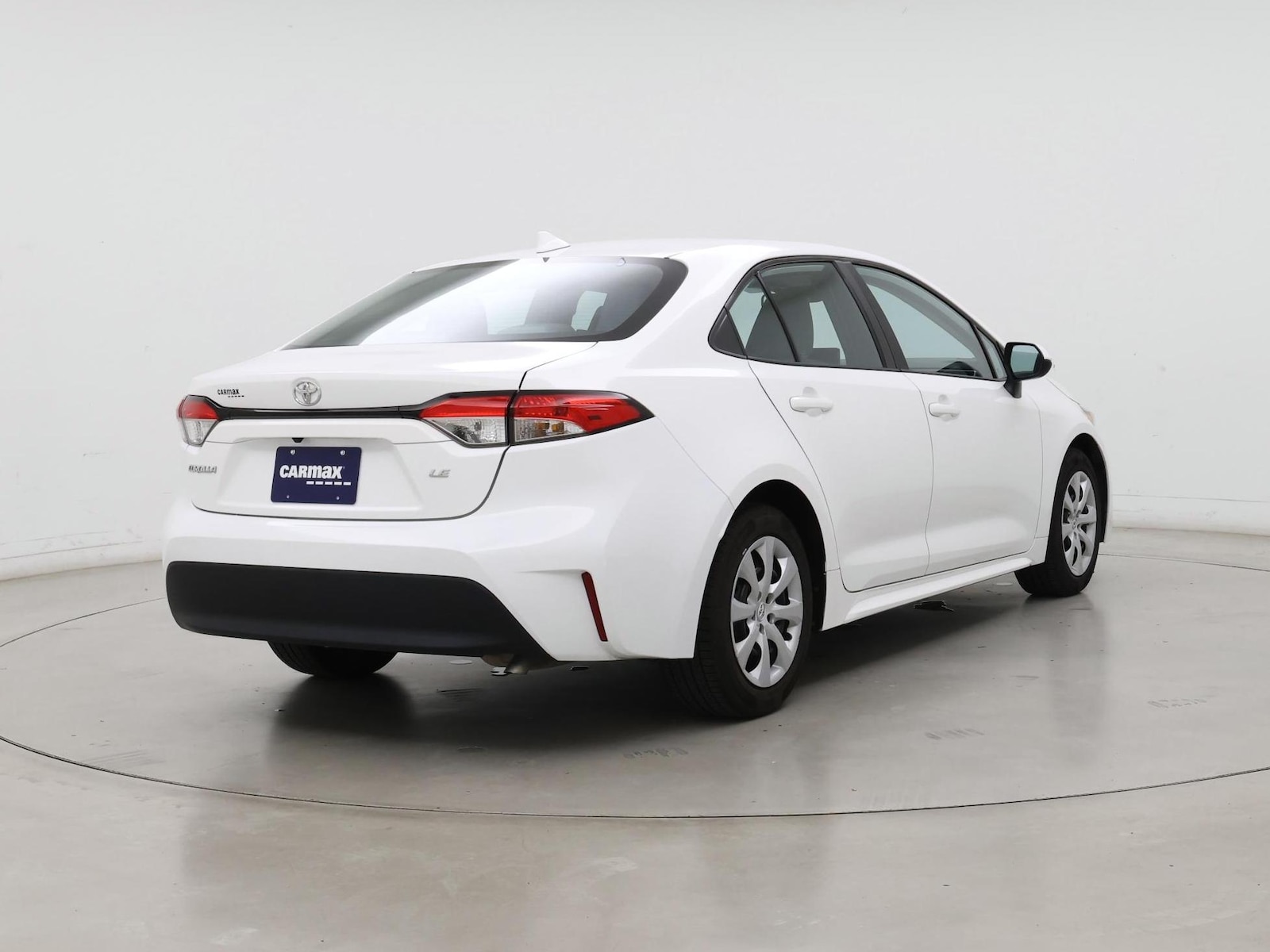 2023 Toyota Corolla LE - Photo 9