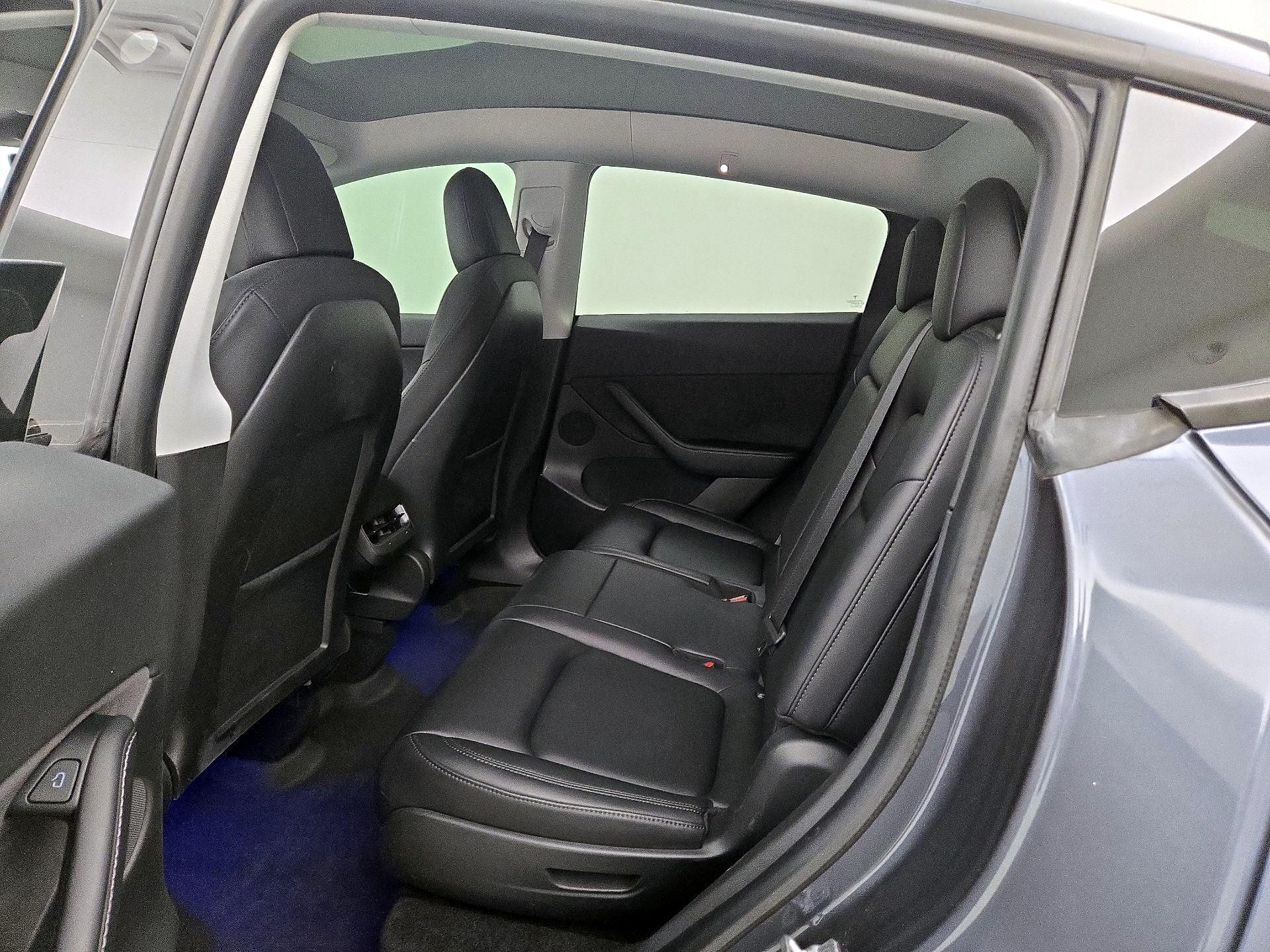 Thumbnail: 2021 Tesla Model Y - 18