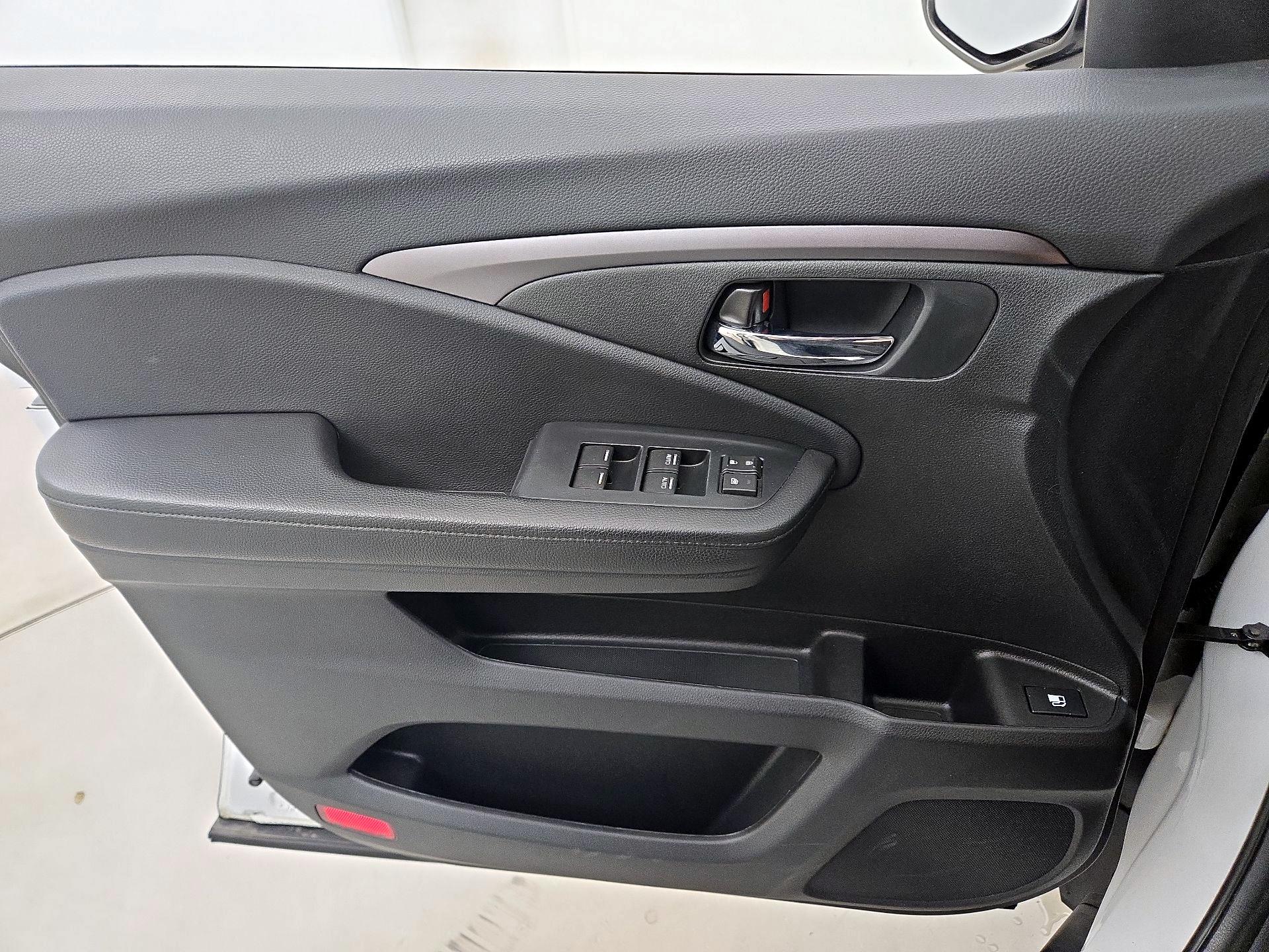 Thumbnail: 2022 Honda Pilot - 12