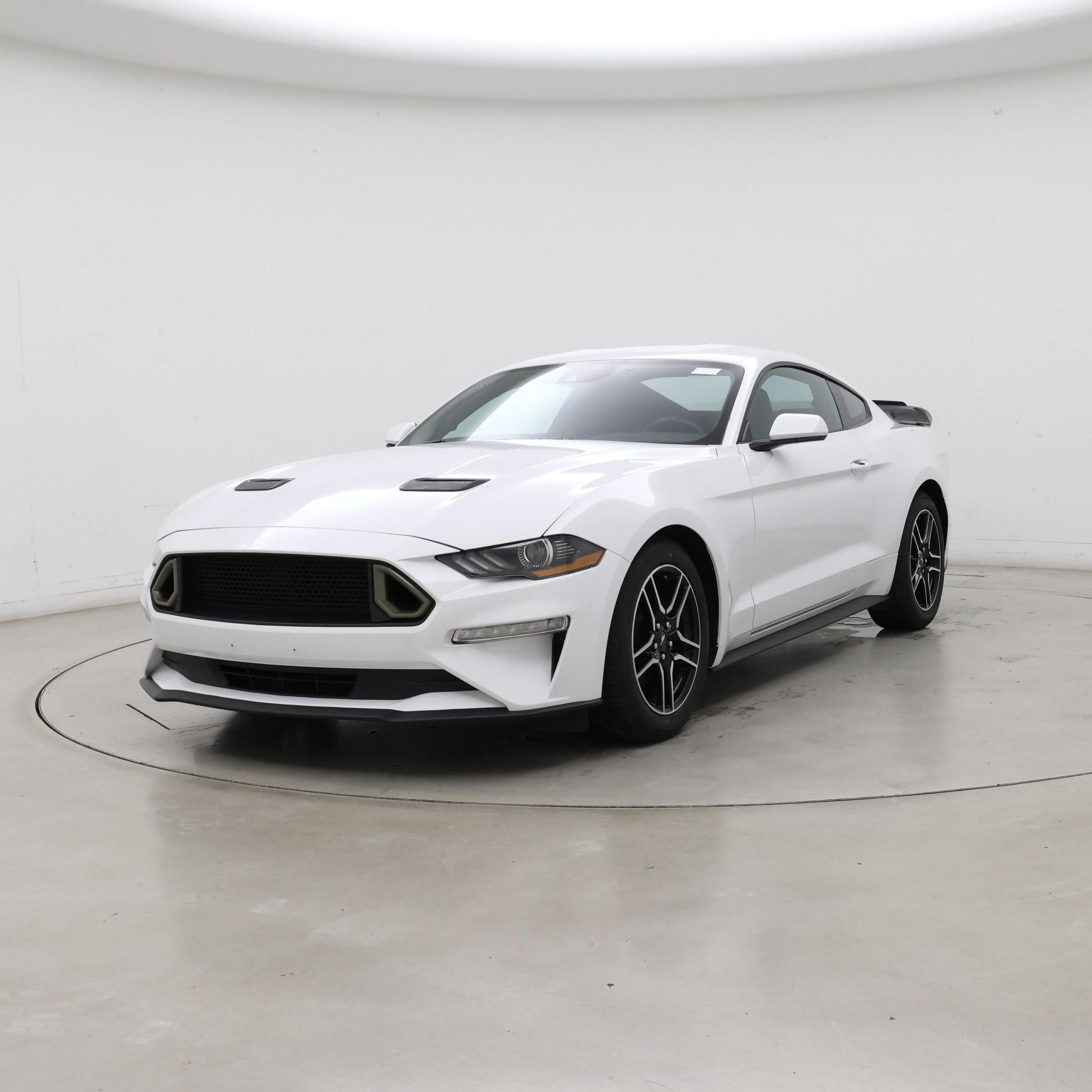 Thumbnail: 2022 Ford Mustang - 4