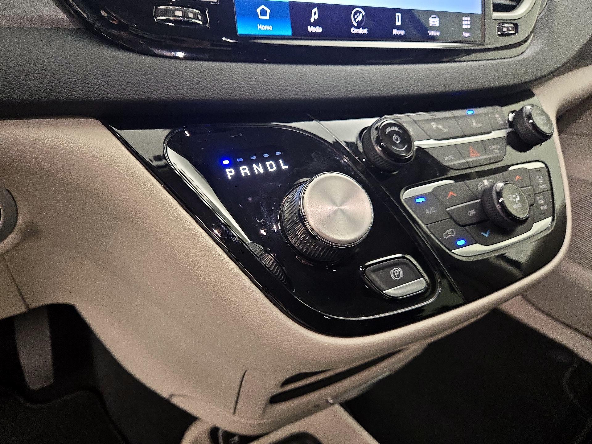 Thumbnail: 2023 Chrysler Pacifica - 17