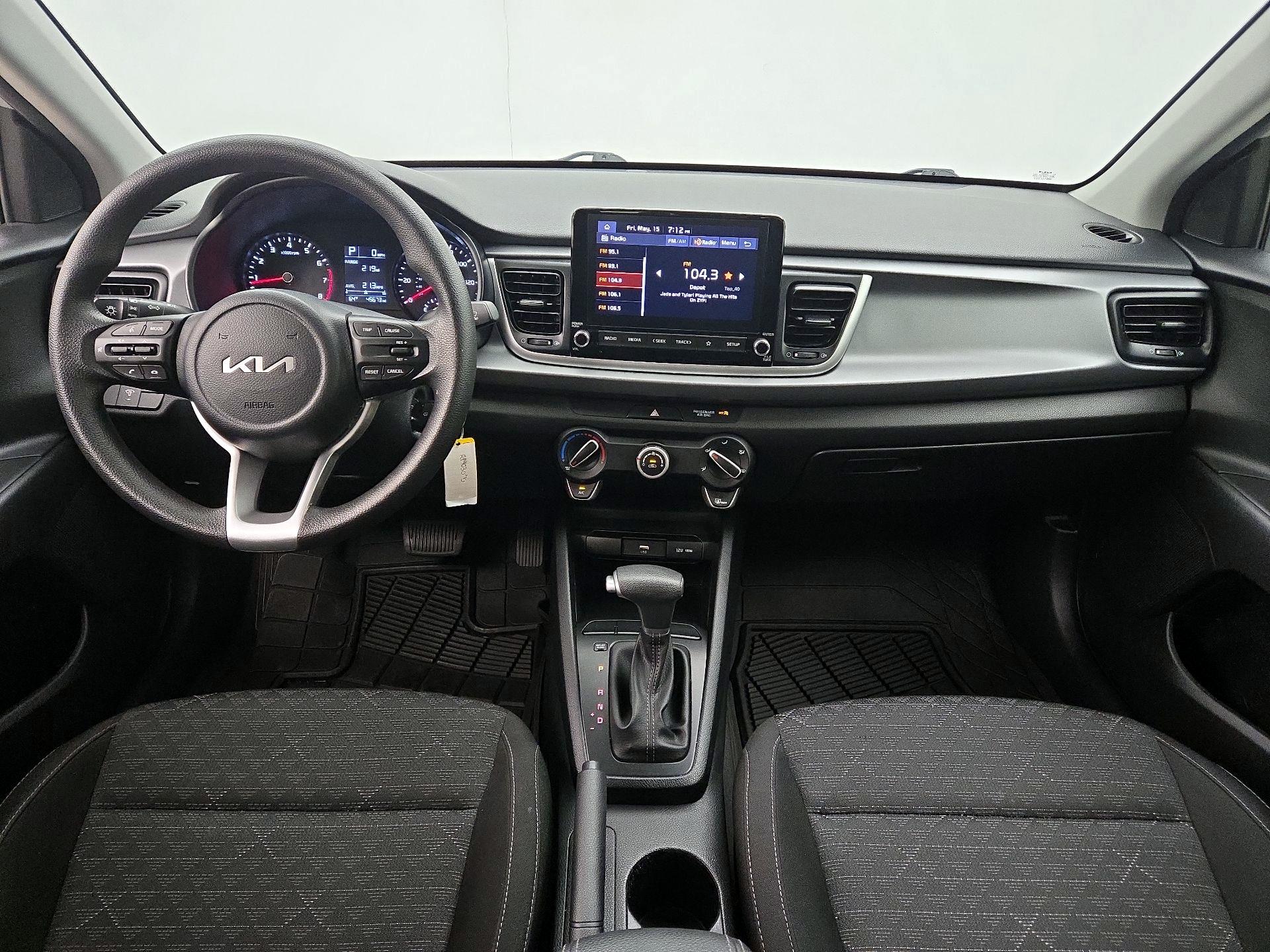 Thumbnail: 2023 Kia Rio - 9