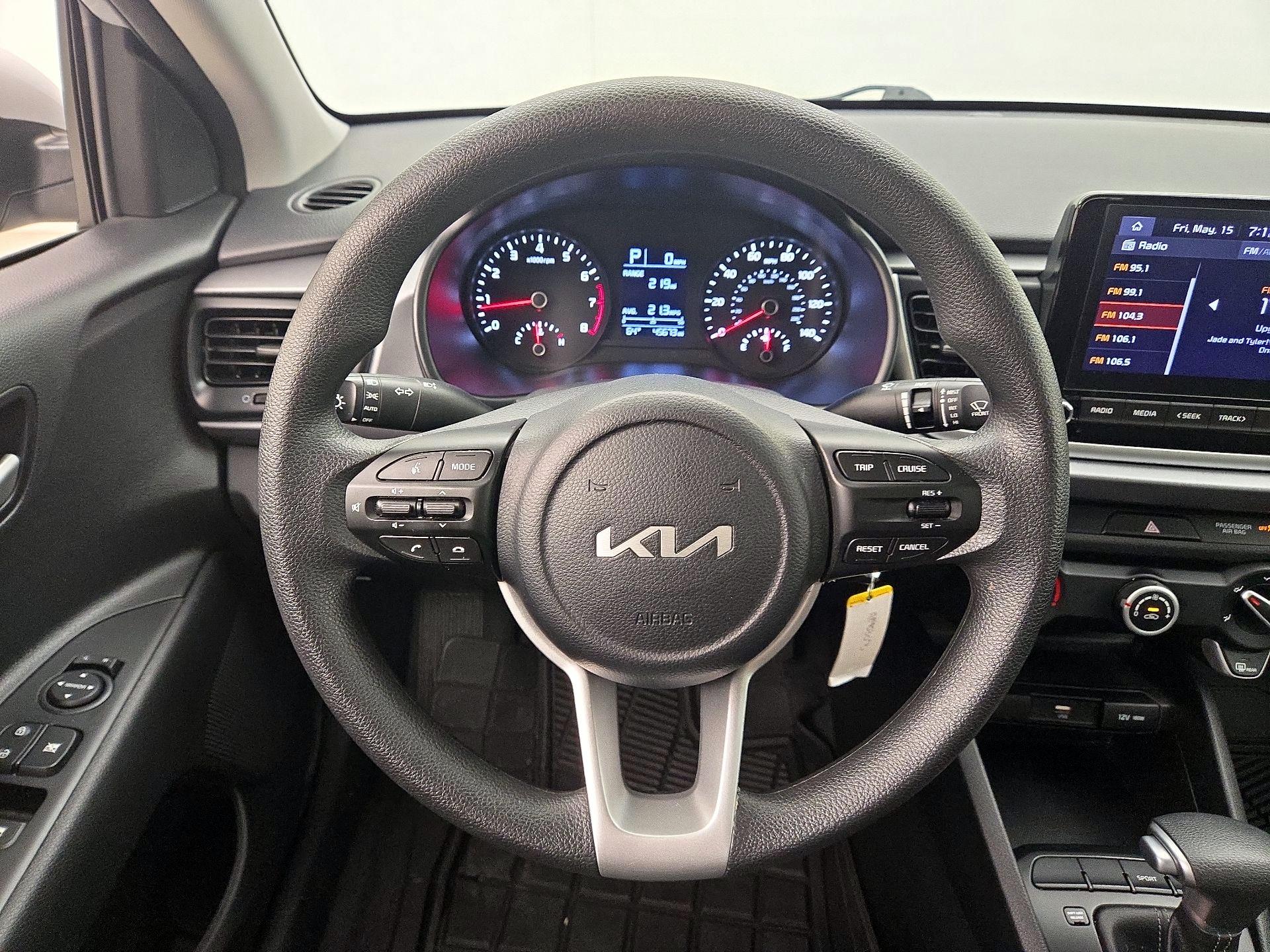 Thumbnail: 2023 Kia Rio - 10