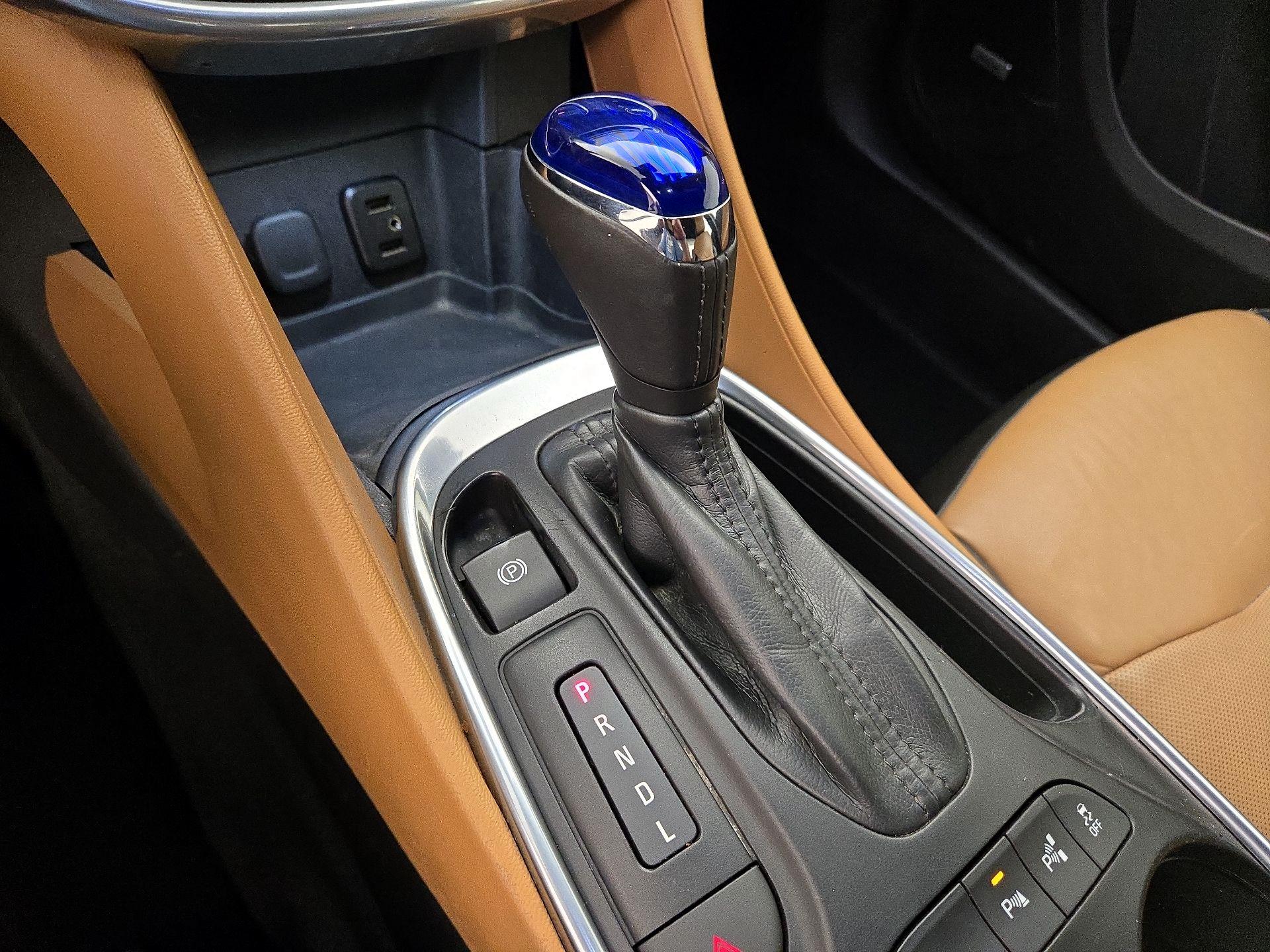 Thumbnail: 2017 Chevrolet Volt - 17