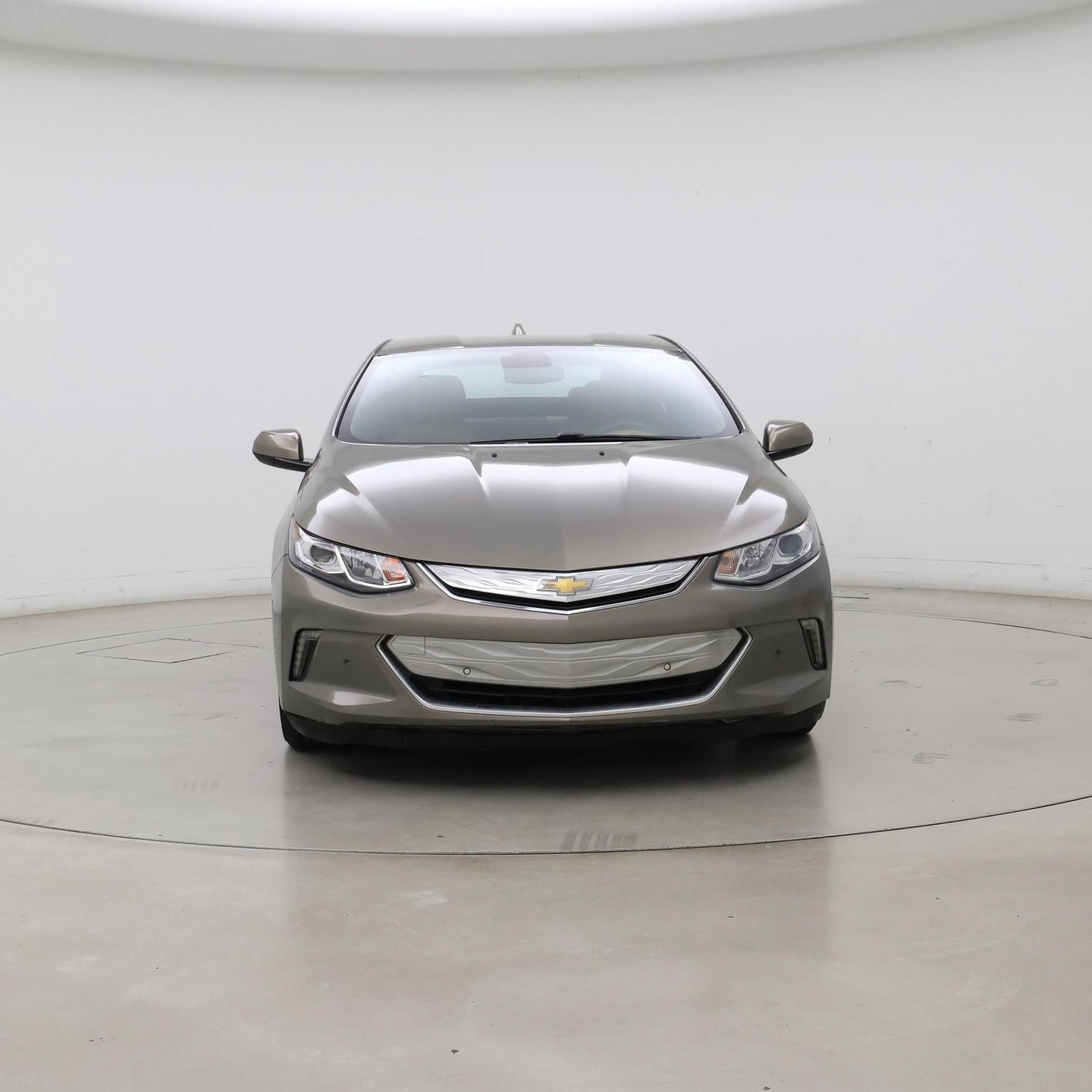 Thumbnail: 2017 Chevrolet Volt - 5