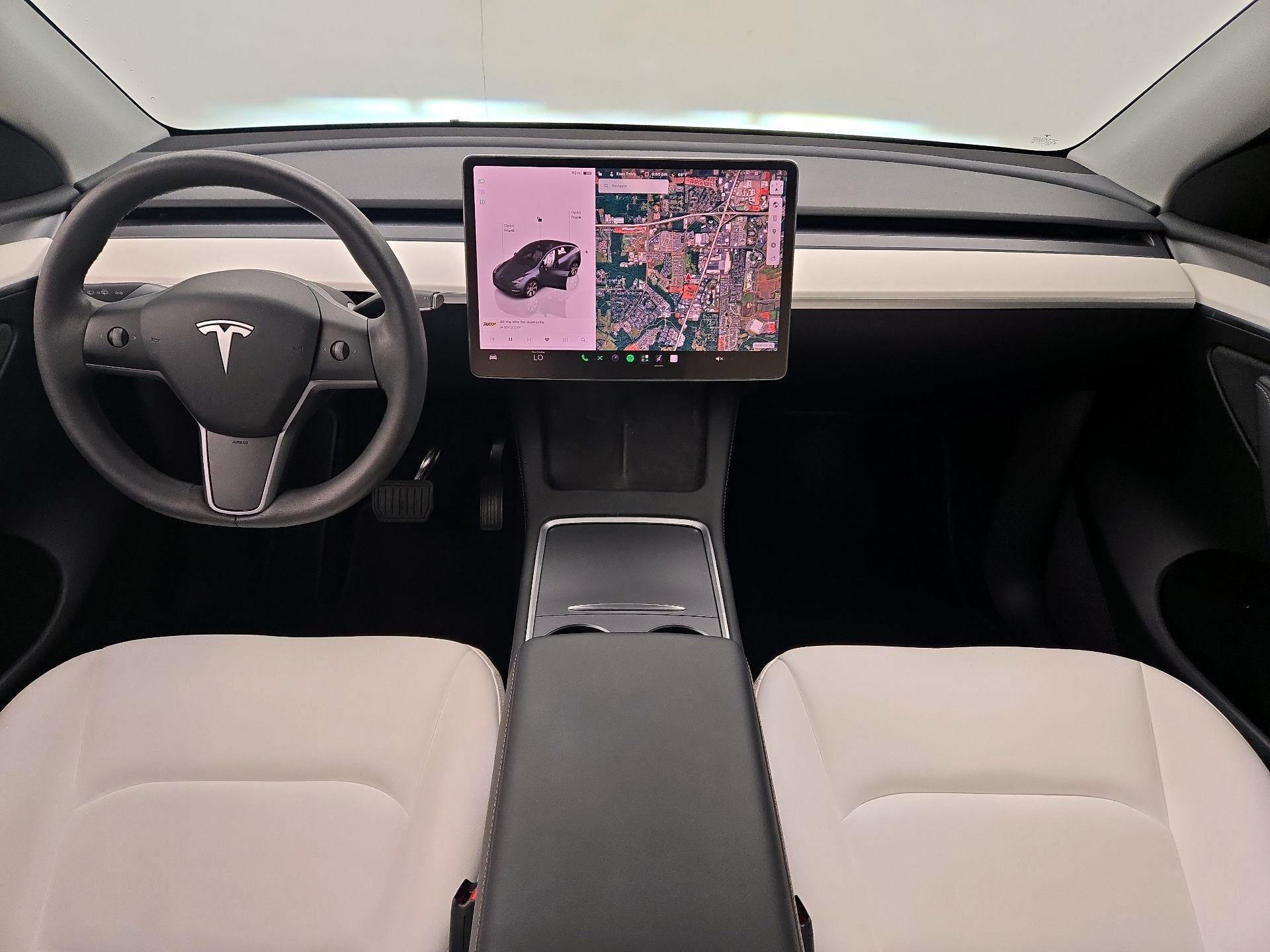 Thumbnail: 2023 Tesla Model Y - 9