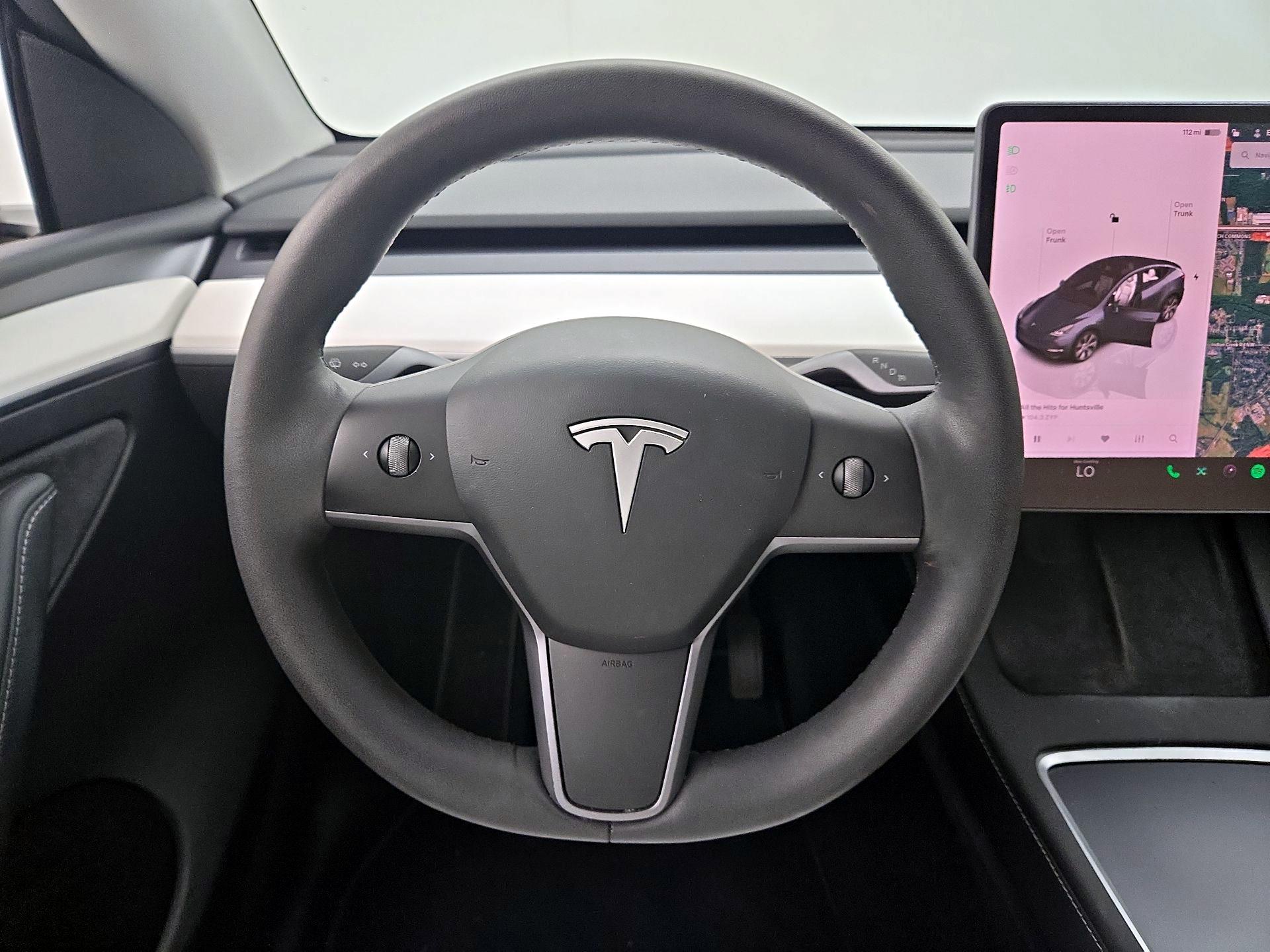 Thumbnail: 2023 Tesla Model Y - 10