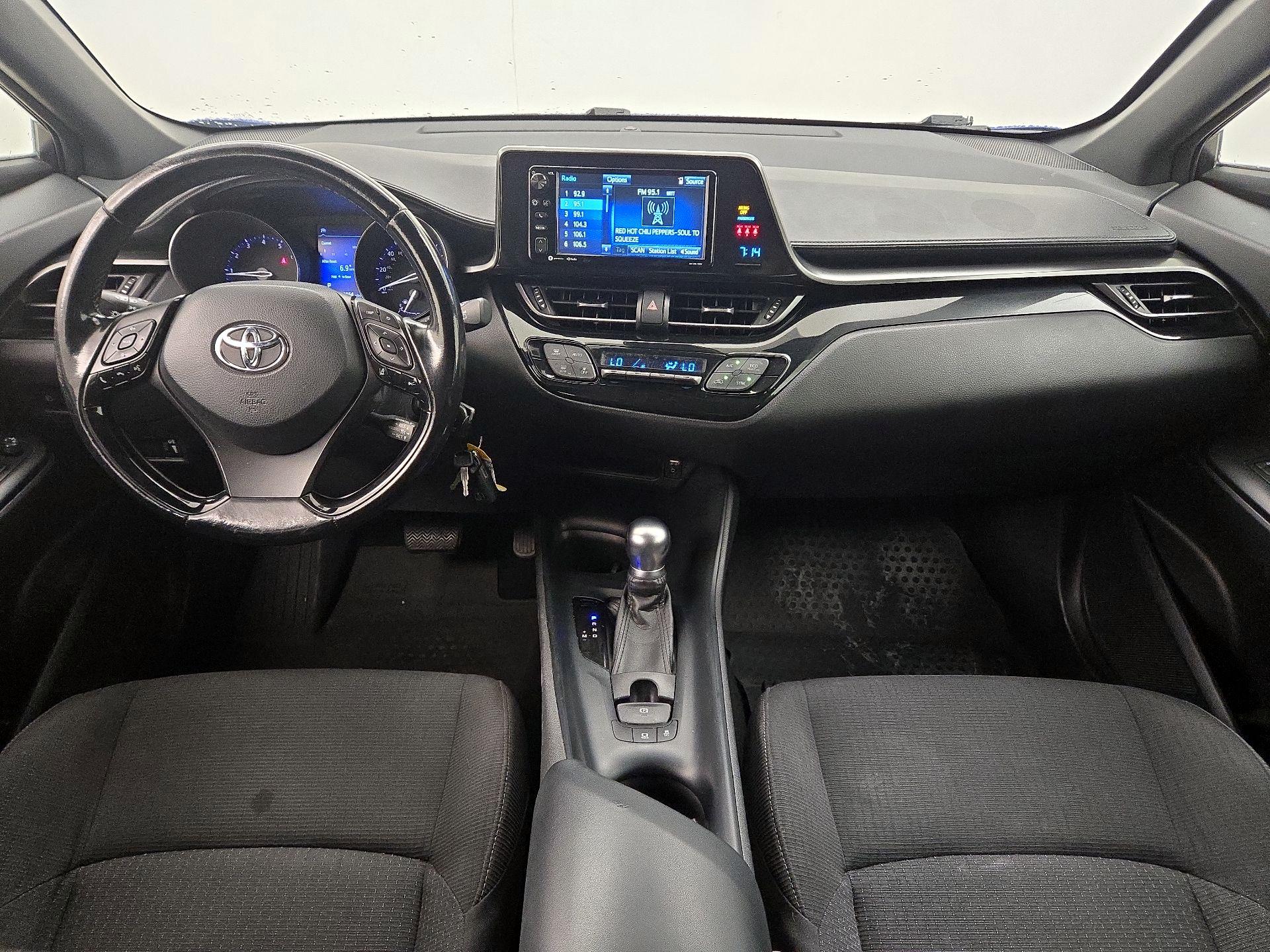 Thumbnail: 2018 Toyota C-HR - 9
