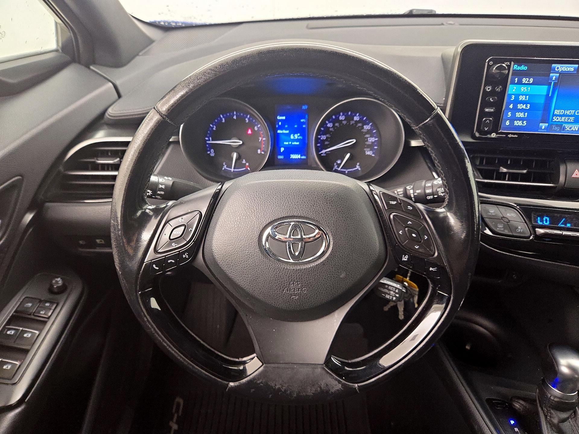 Thumbnail: 2018 Toyota C-HR - 10
