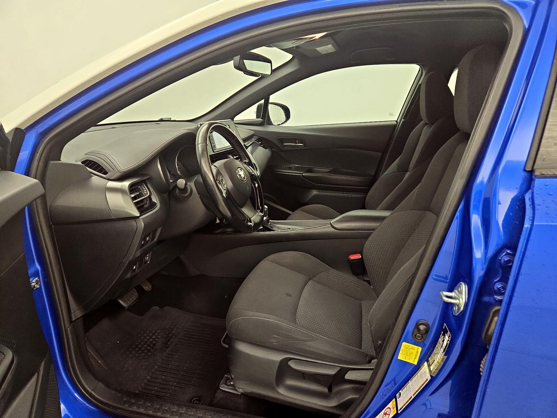Thumbnail: 2018 Toyota C-HR - 11
