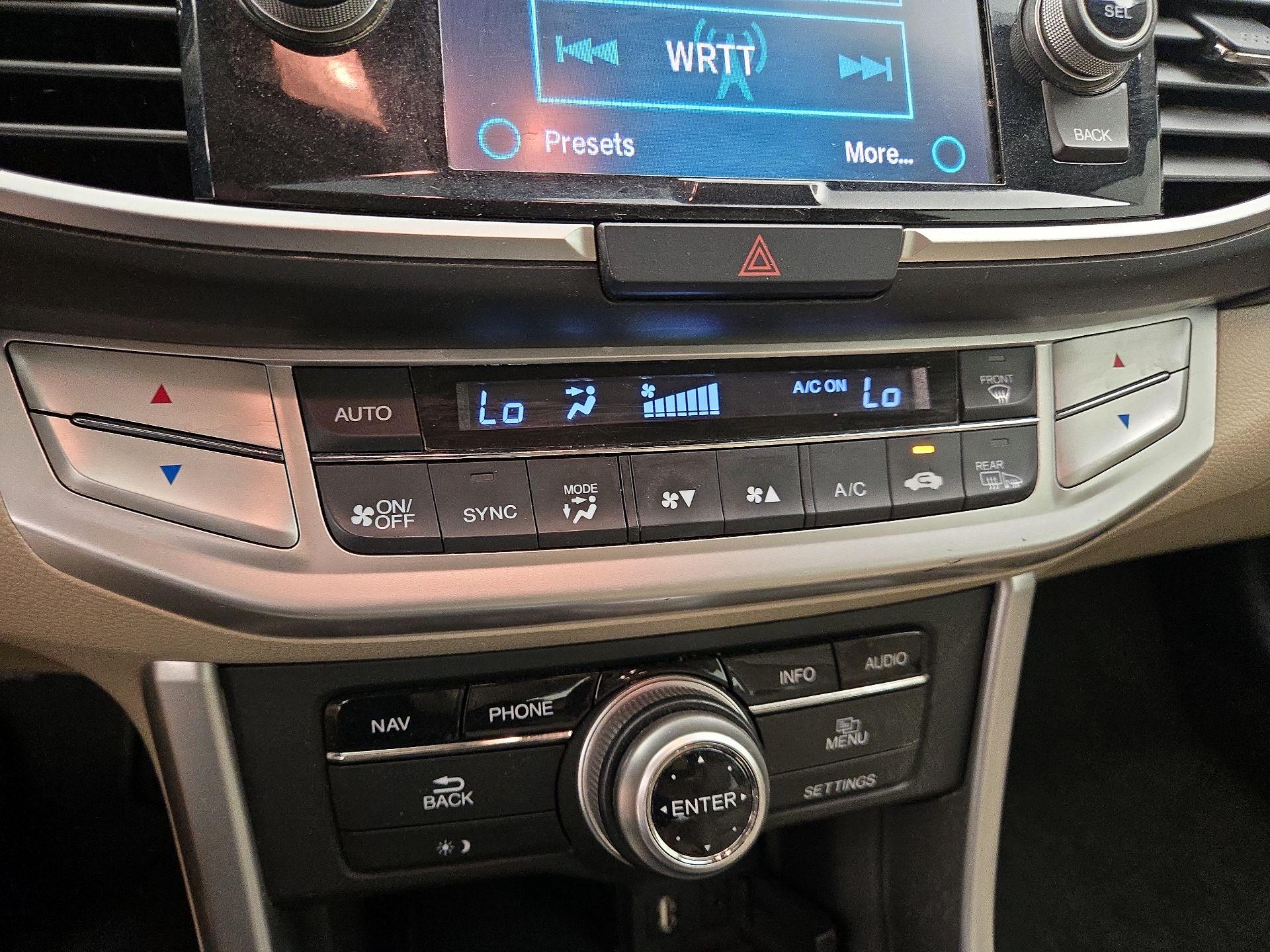 Thumbnail: 2015 Honda Accord - 16