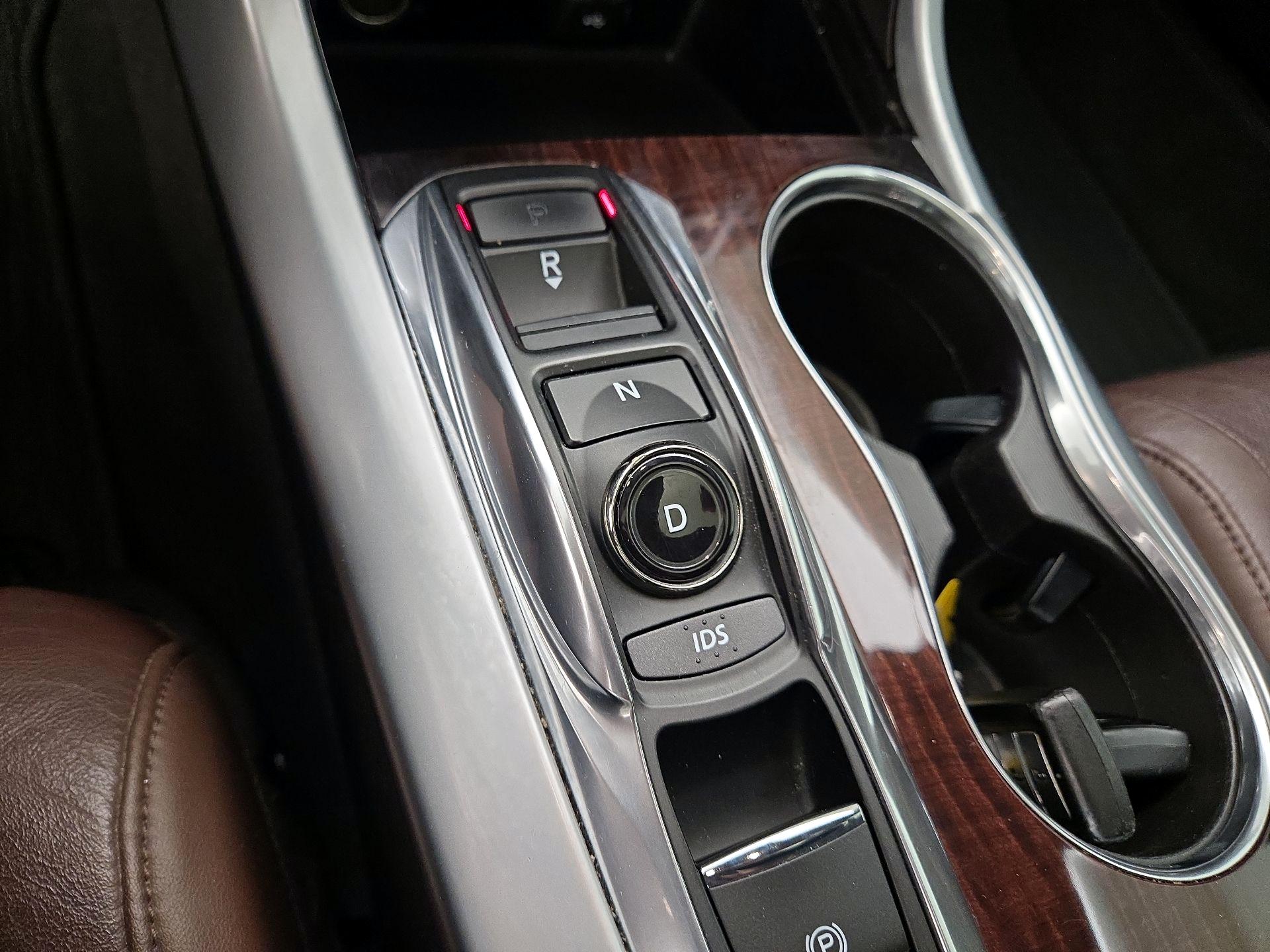Thumbnail: 2016 Acura TLX - 17