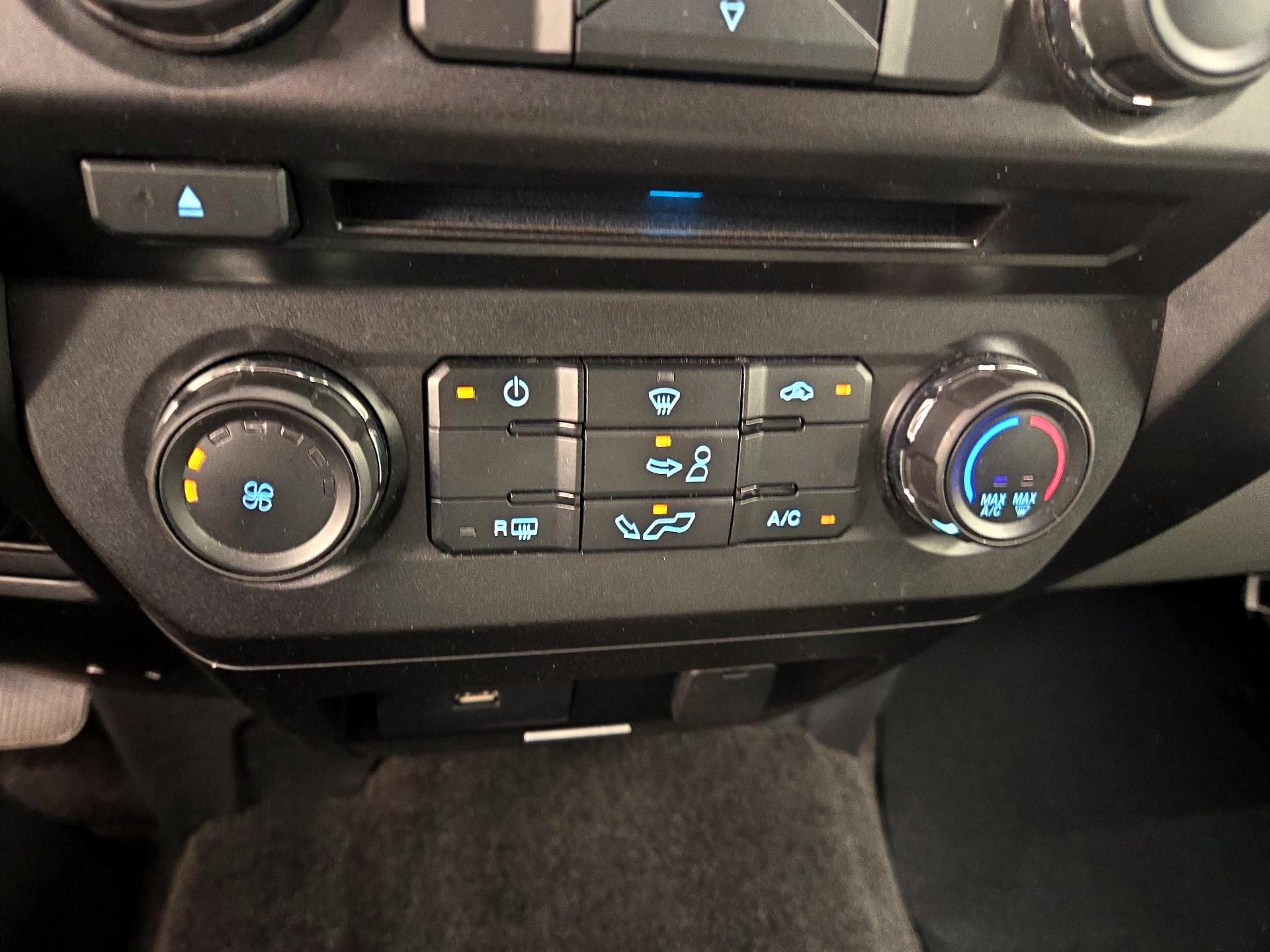Thumbnail: 2018 Ford F-150 - 16