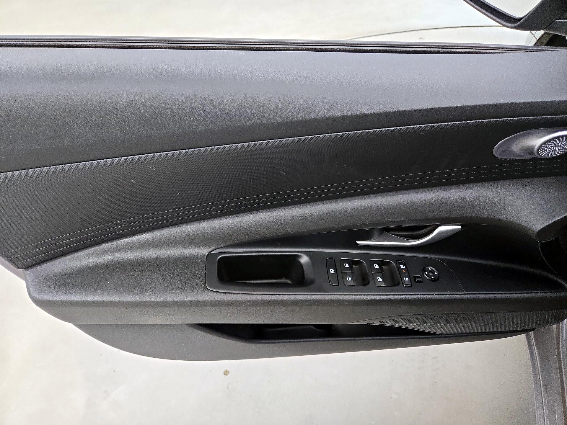 Thumbnail: 2024 Hyundai Elantra - 12
