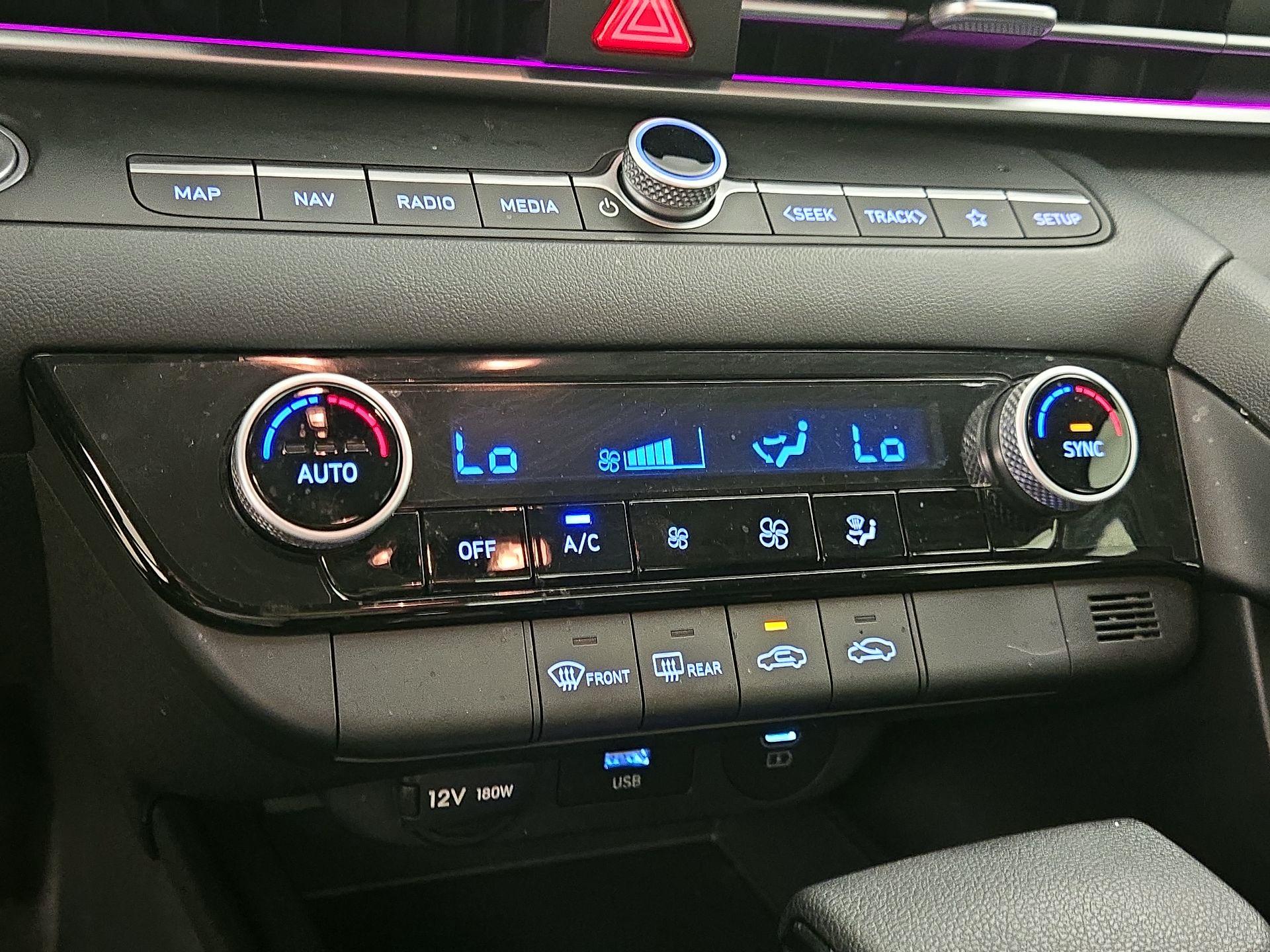 Thumbnail: 2024 Hyundai Elantra - 16