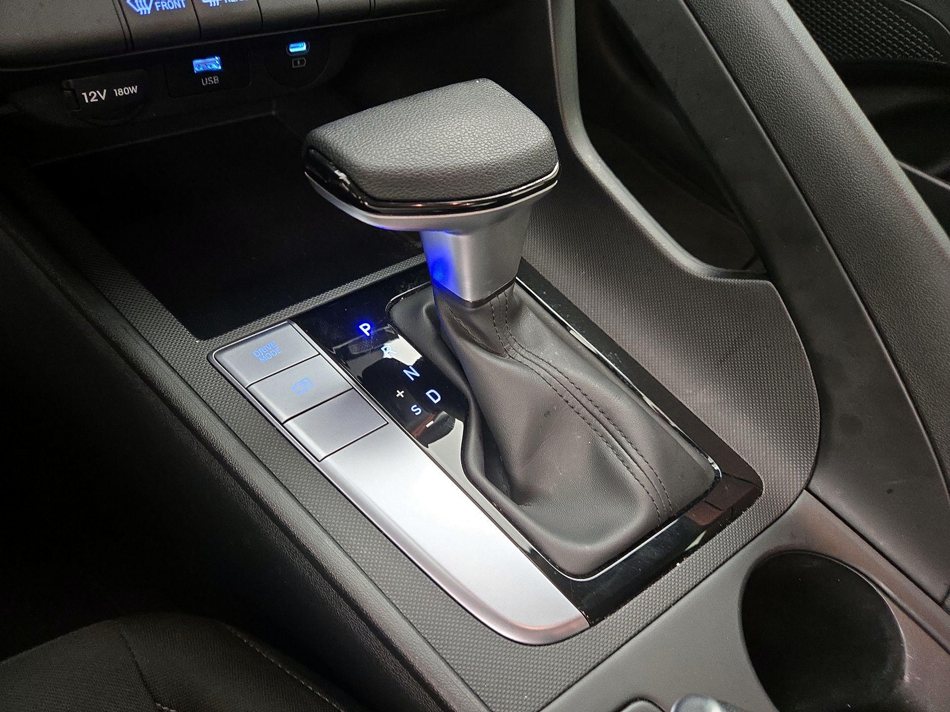 Thumbnail: 2024 Hyundai Elantra - 17