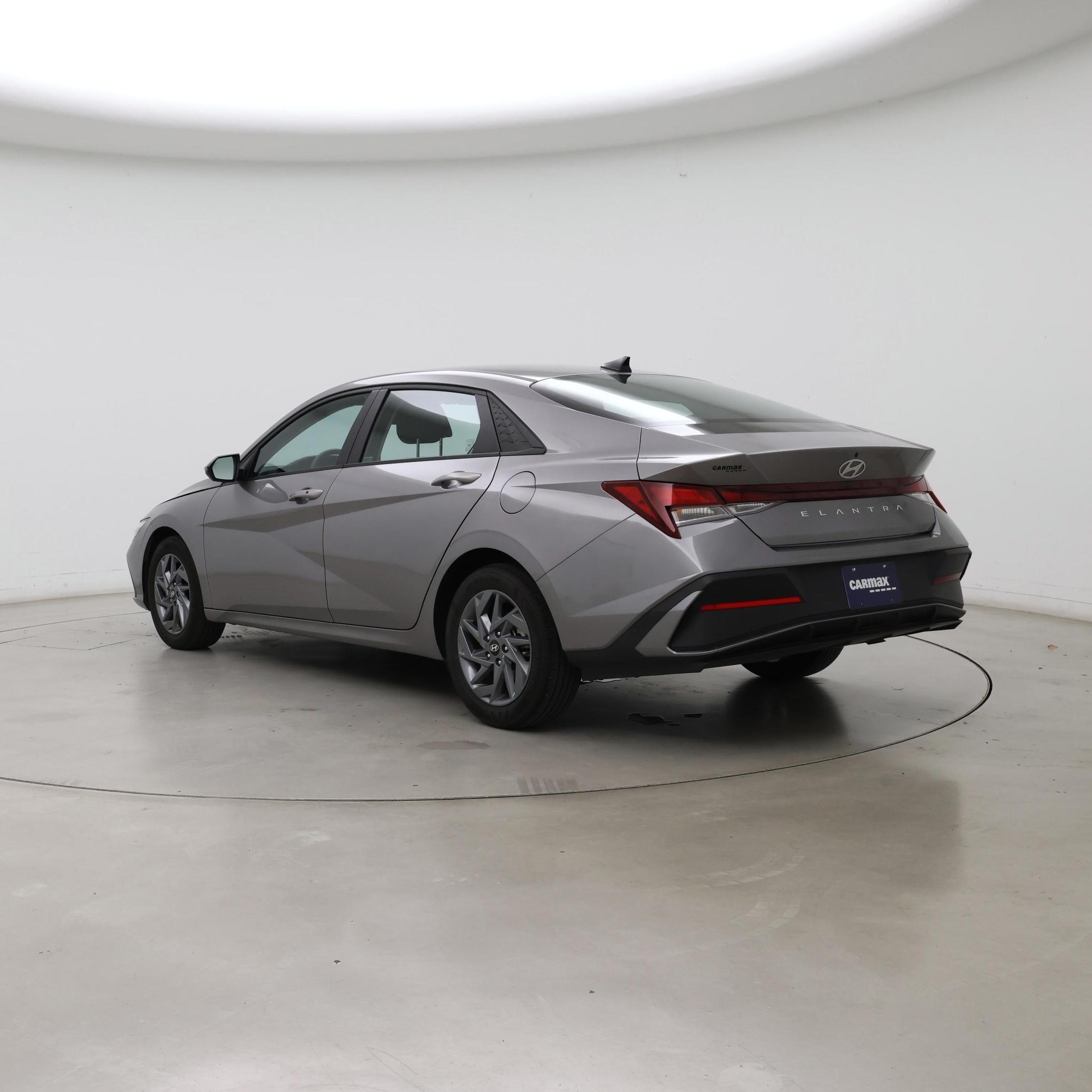 Thumbnail: 2024 Hyundai Elantra - 2