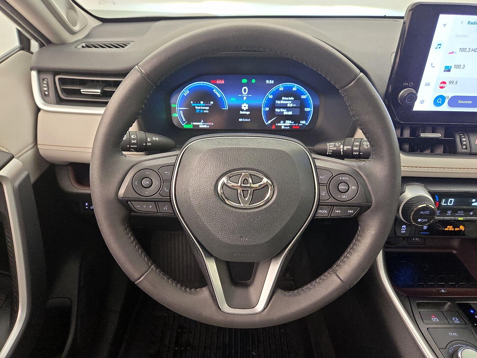 Thumbnail: 2023 Toyota RAV4 - 10