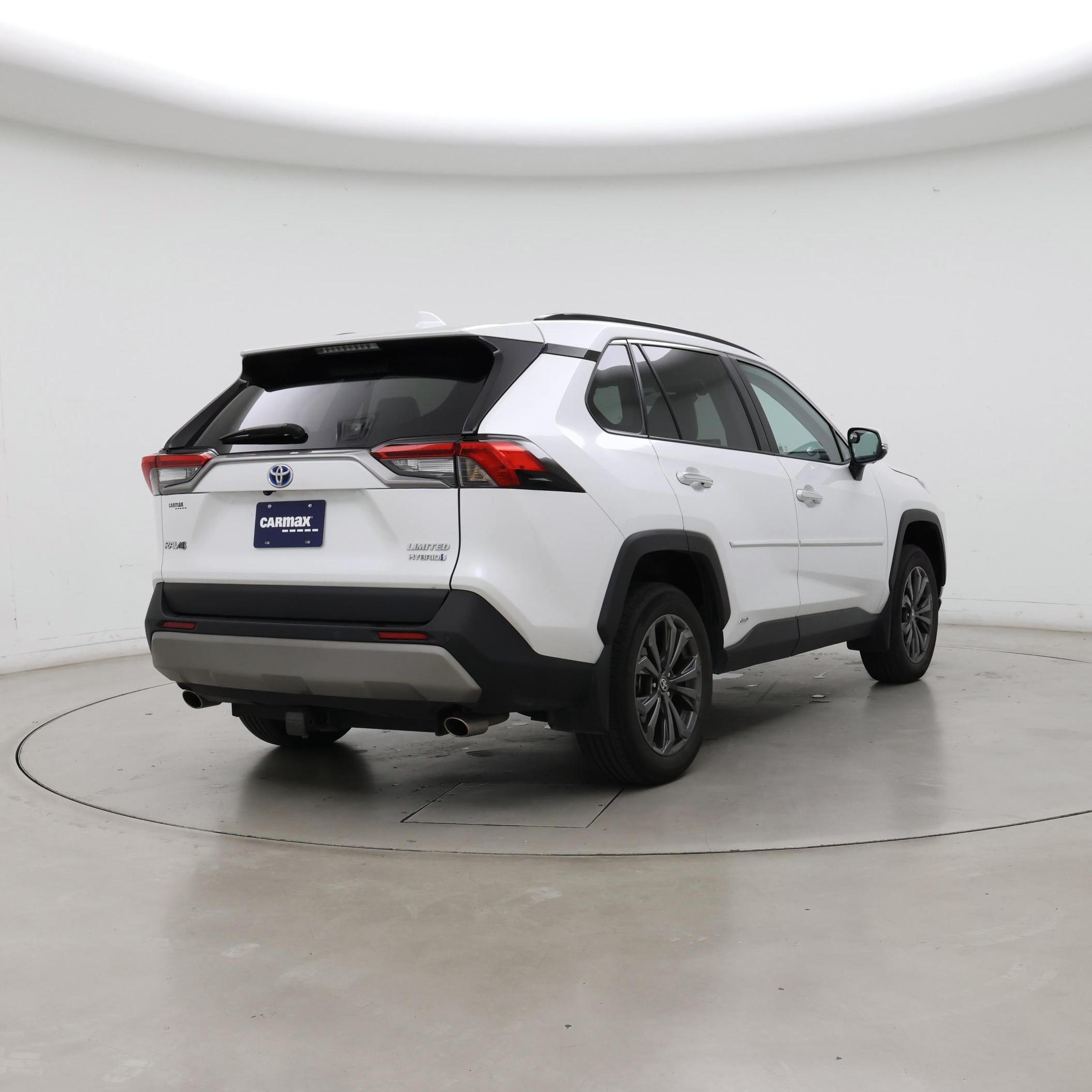 Thumbnail: 2023 Toyota RAV4 - 8