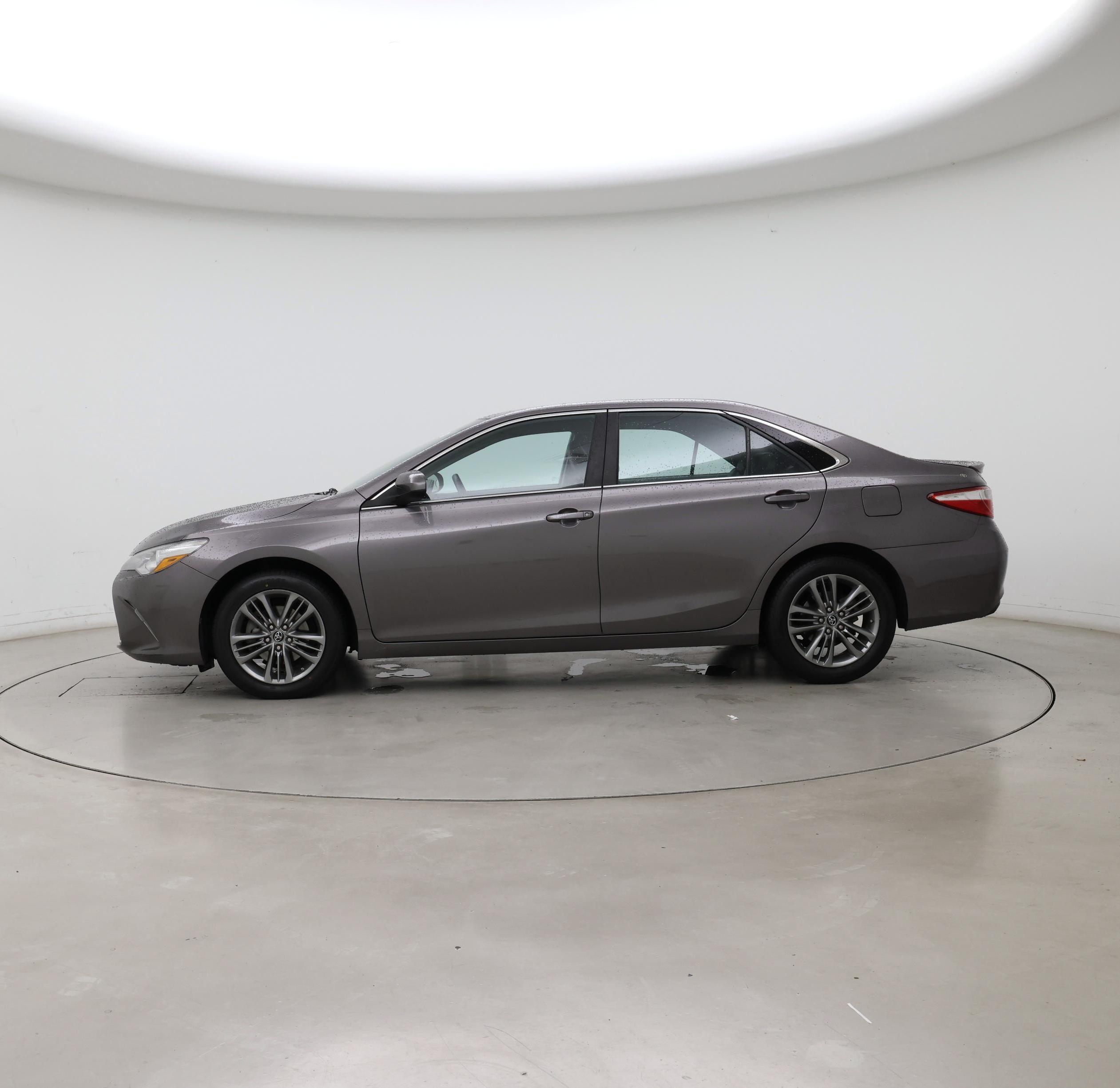 Thumbnail: 2017 Toyota Camry - 3