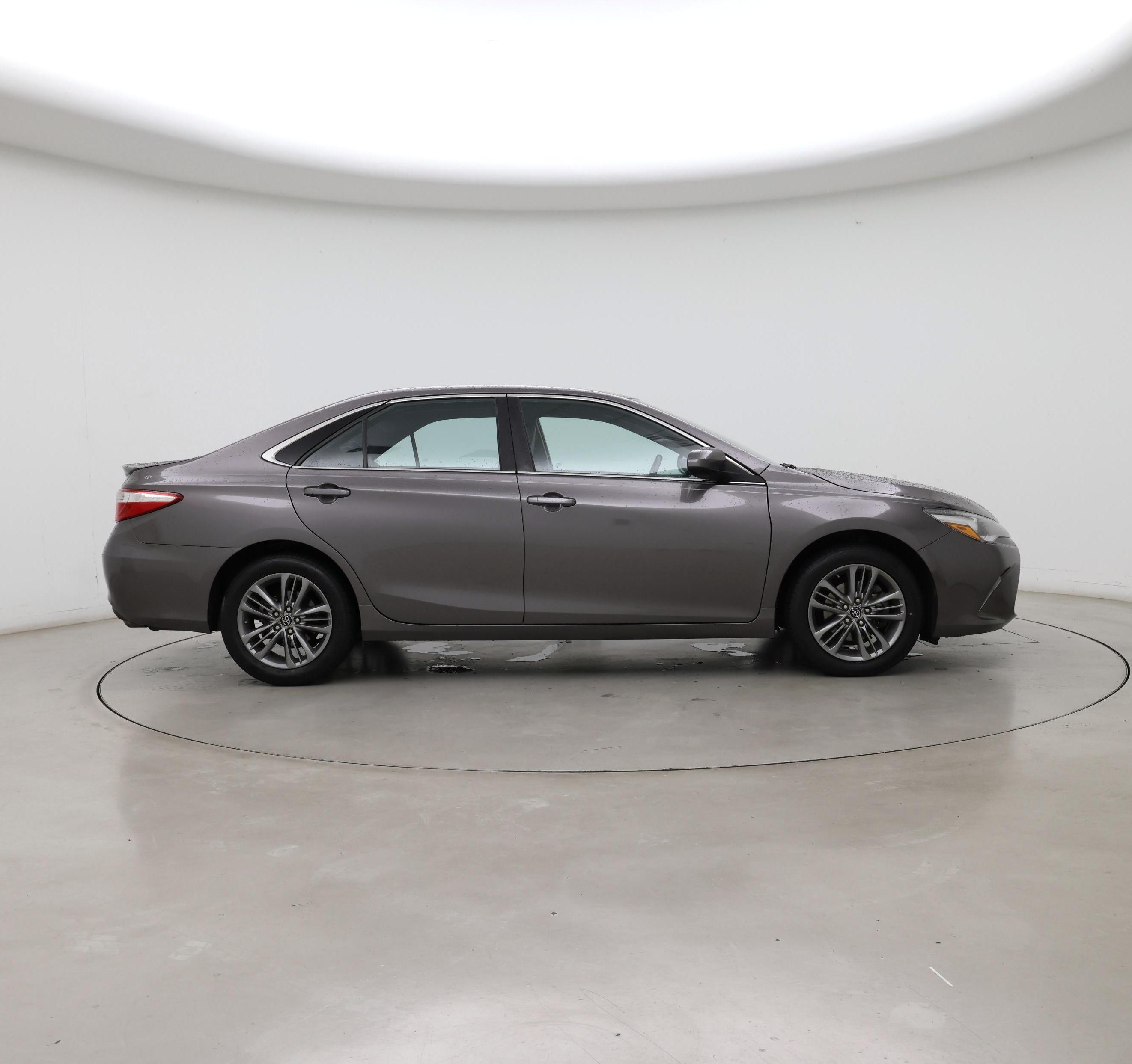 Thumbnail: 2017 Toyota Camry - 7
