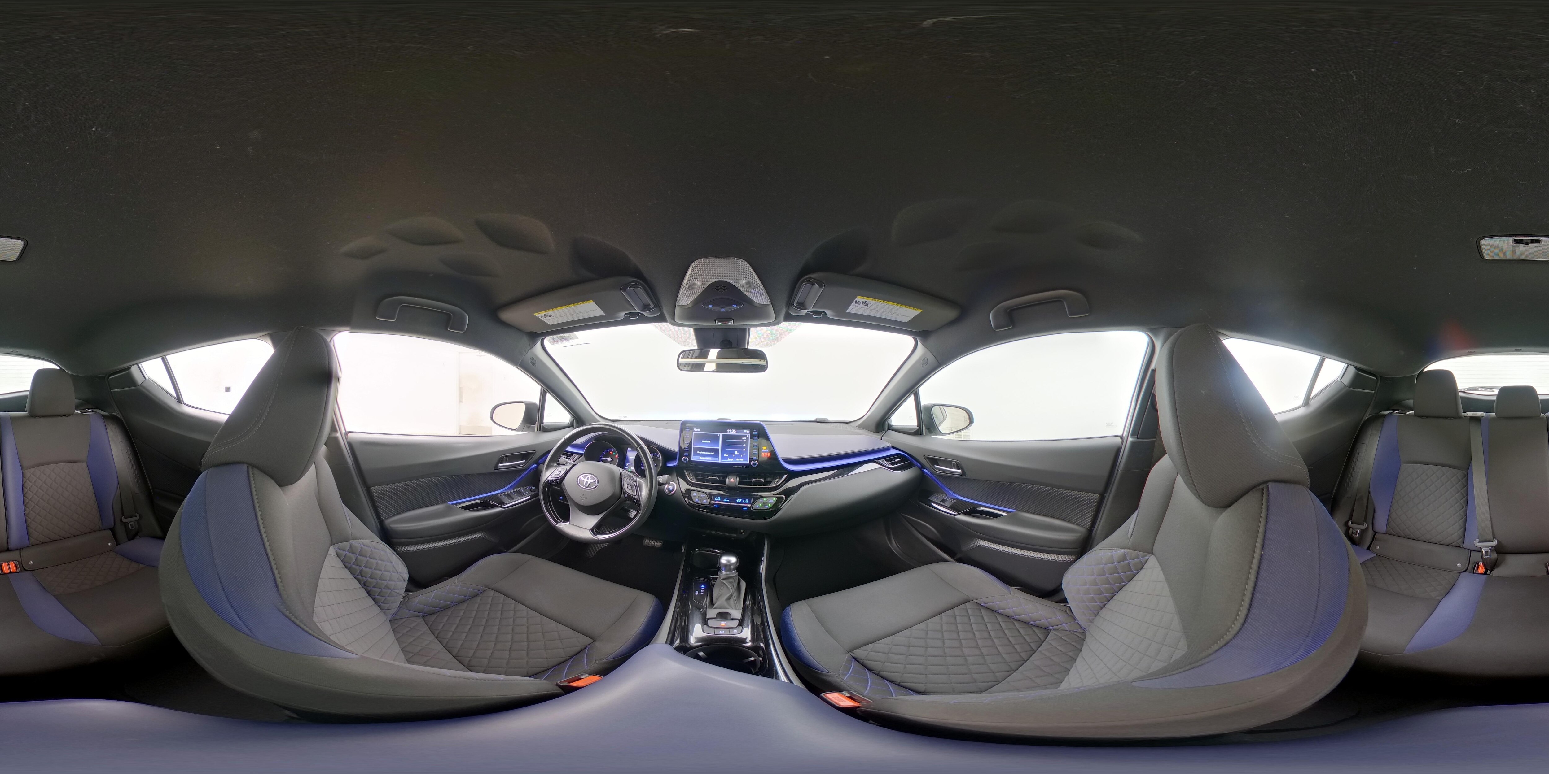 2021 Toyota C-HR XLE - Photo 24