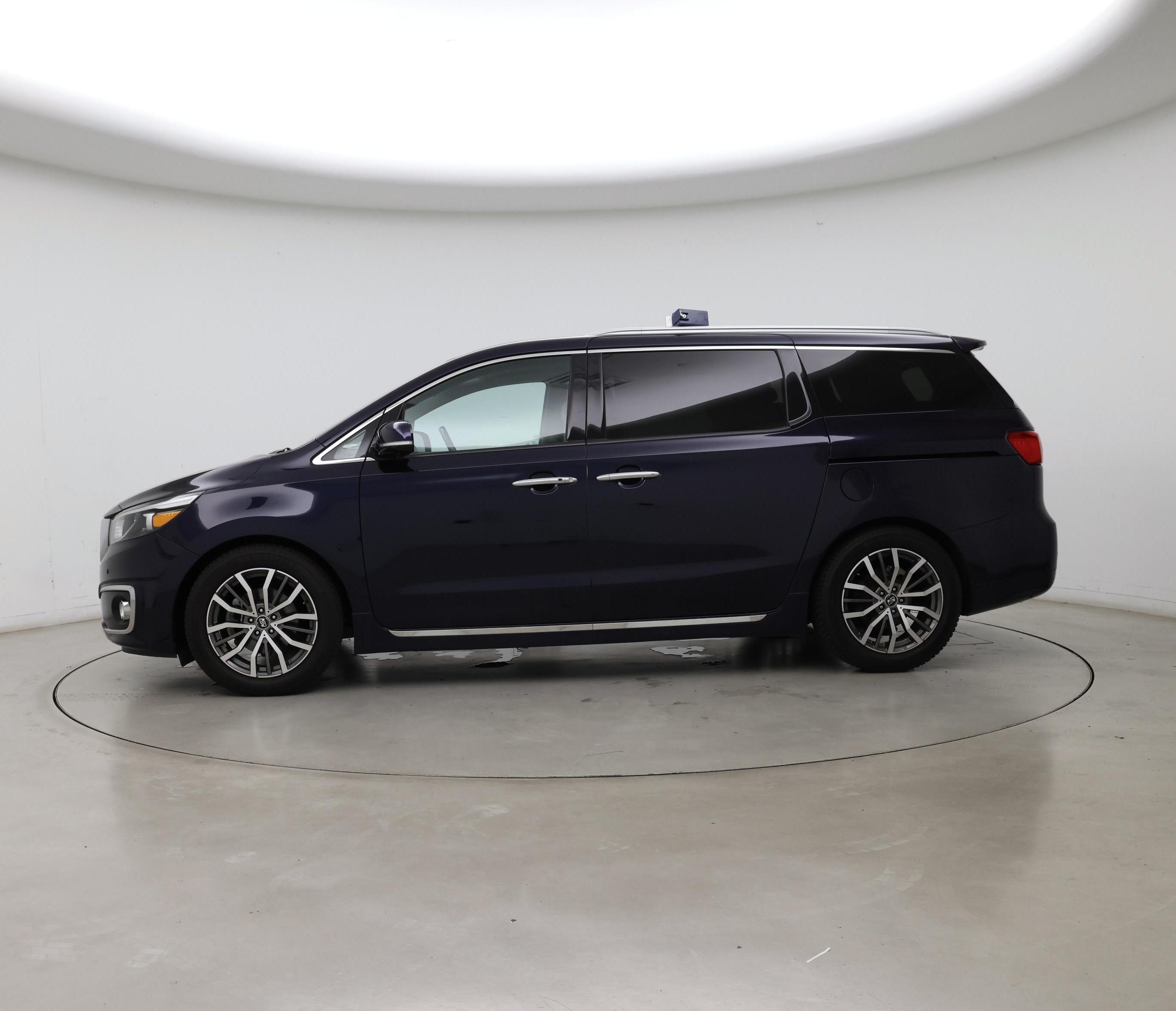 Thumbnail: 2018 Kia Sedona - 3