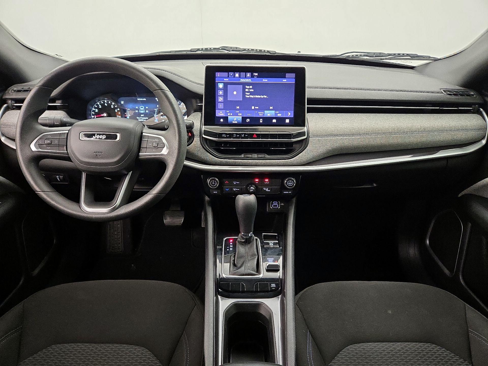 Thumbnail: 2024 Jeep Compass - 9