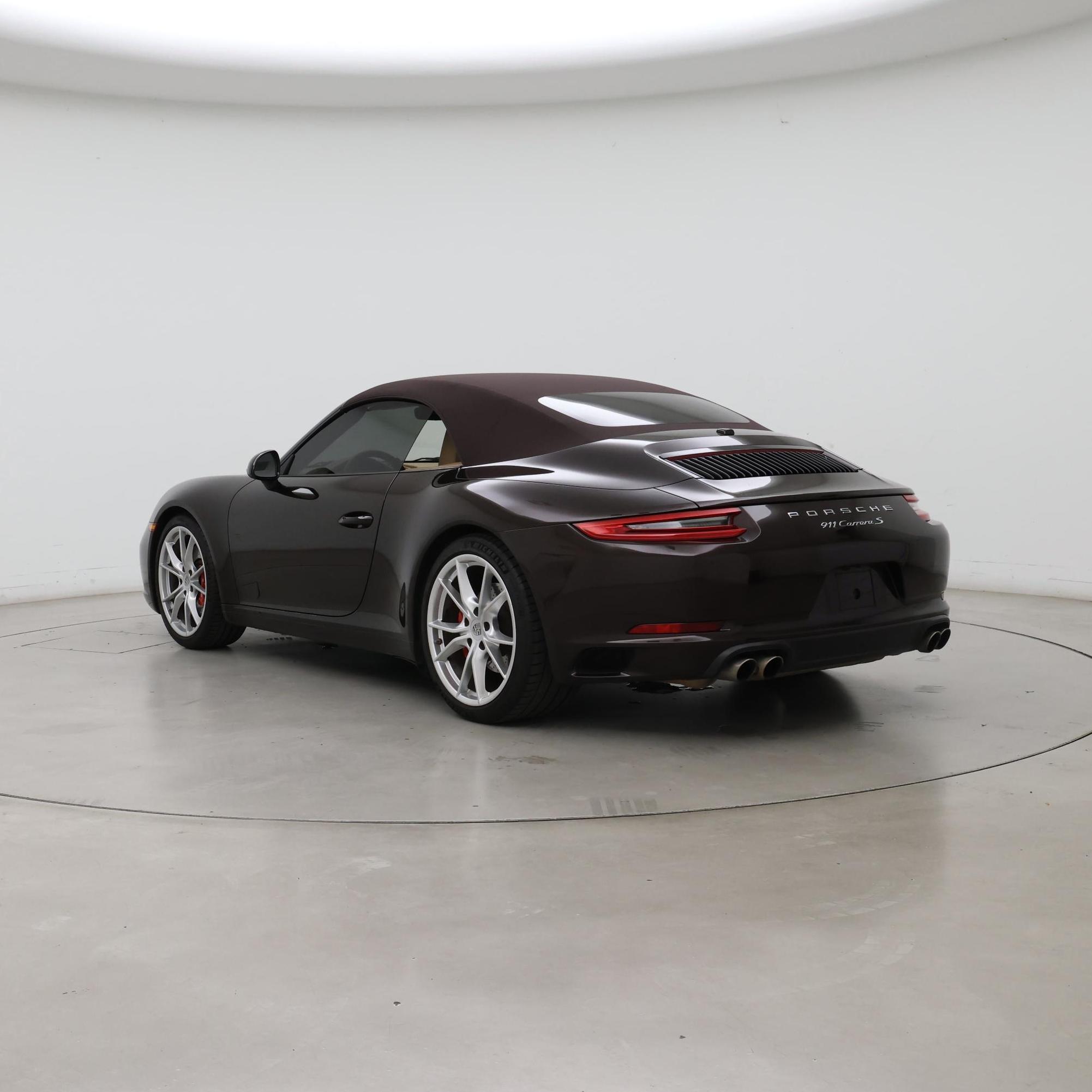 Thumbnail: 2017 Porsche 911 - 2