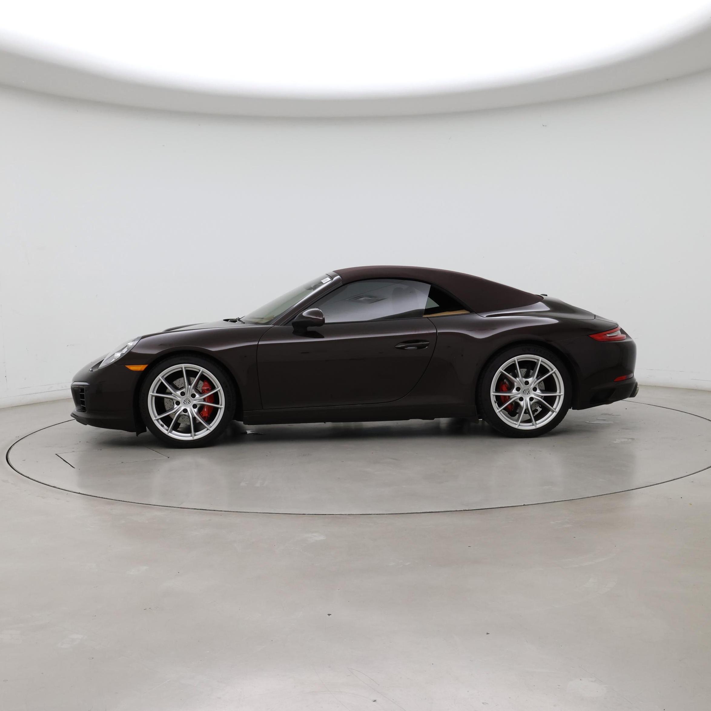 Thumbnail: 2017 Porsche 911 - 3