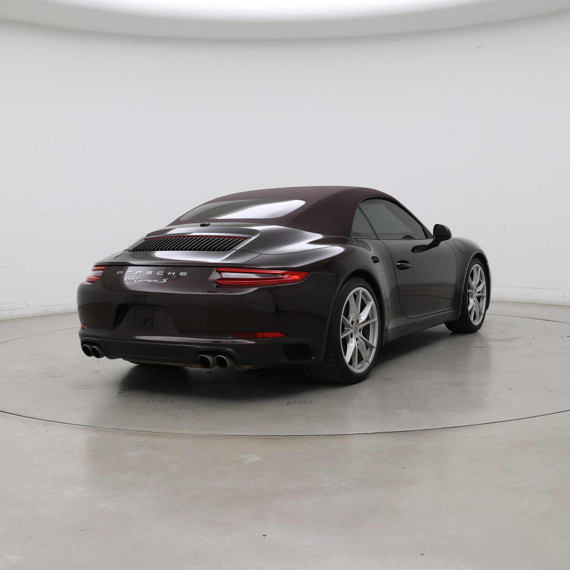 Thumbnail: 2017 Porsche 911 - 8
