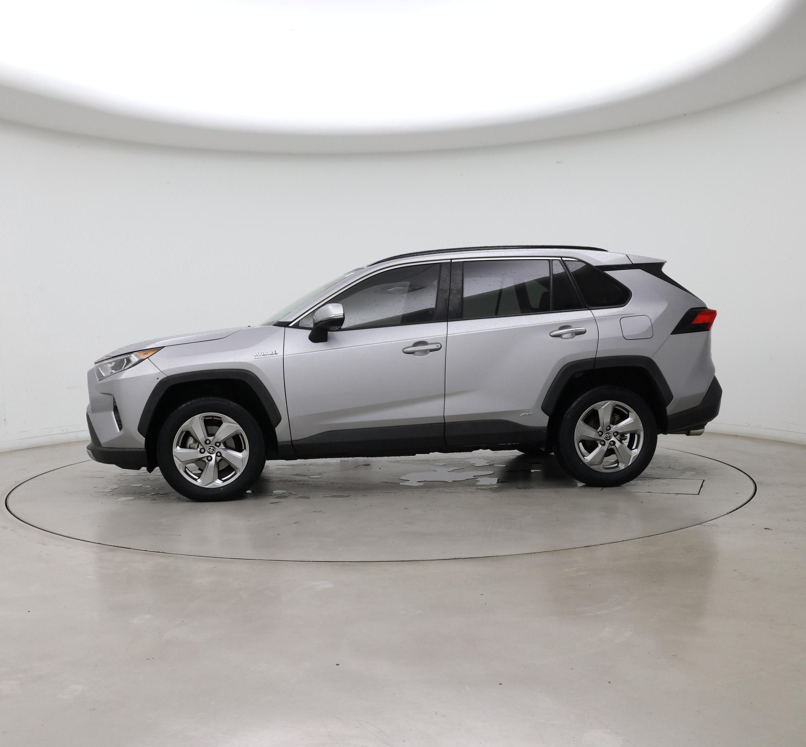 Thumbnail: 2020 Toyota RAV4 - 3