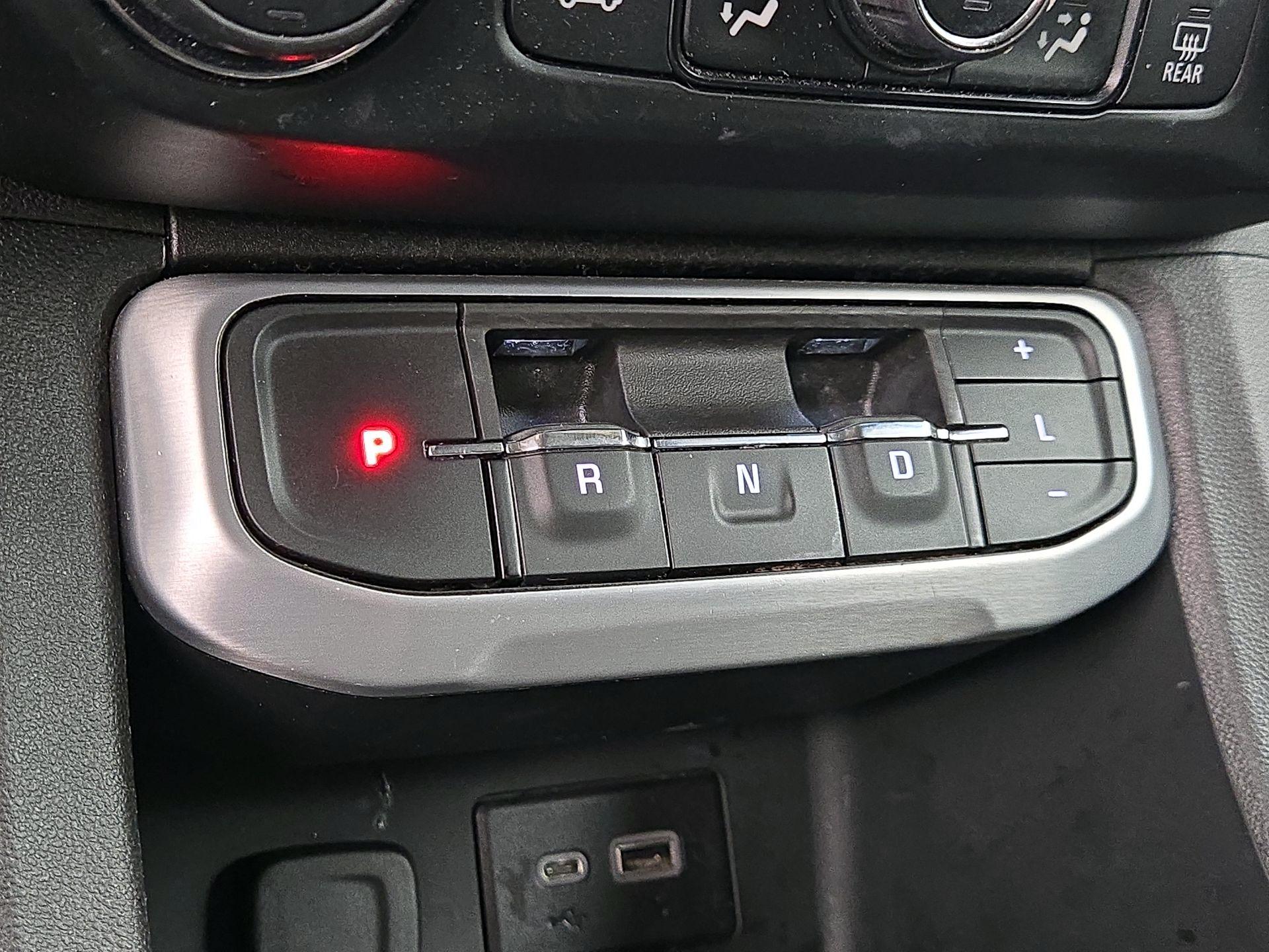 Thumbnail: 2021 GMC Acadia - 17