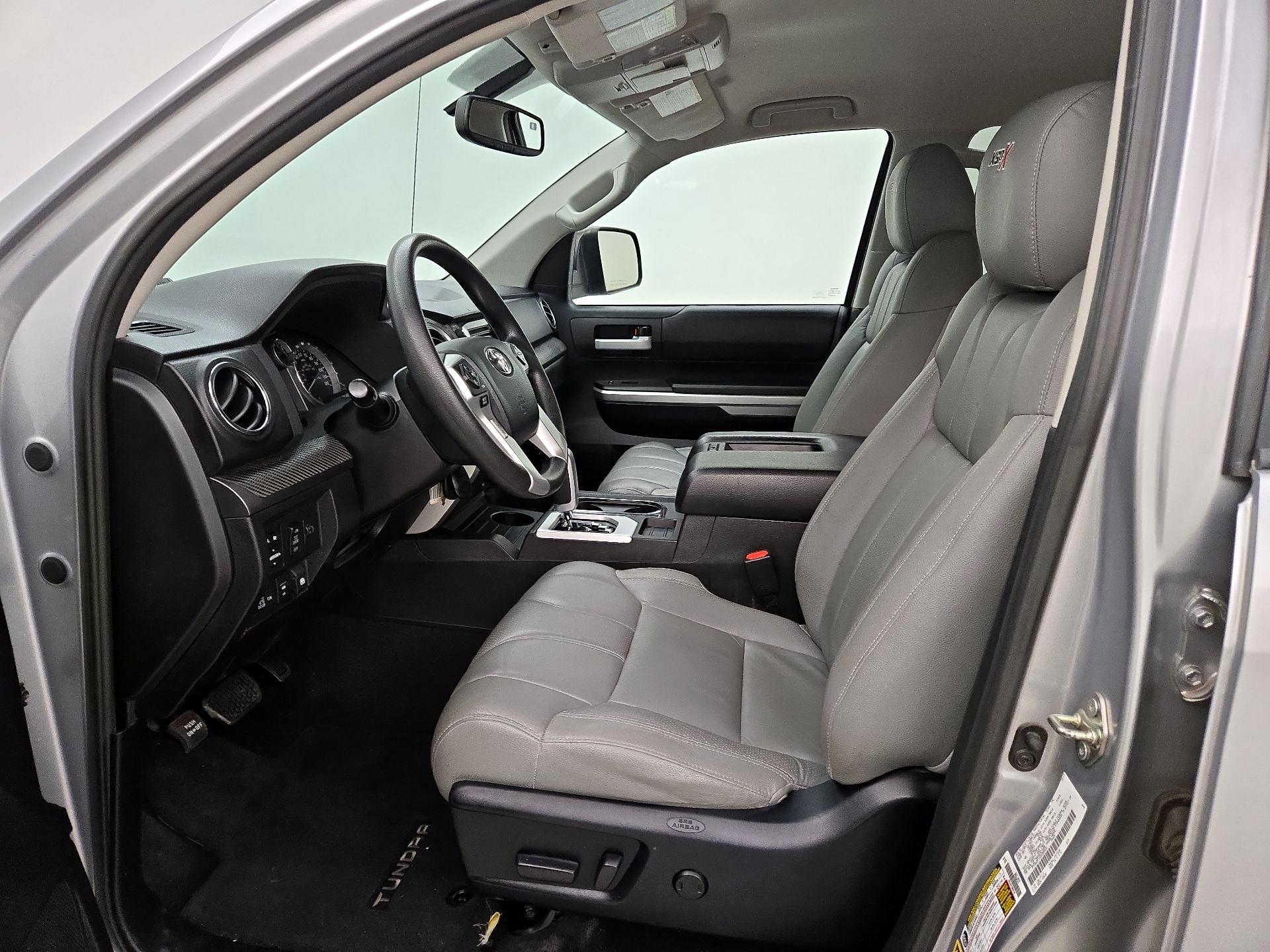 Thumbnail: 2016 Toyota Tundra - 11