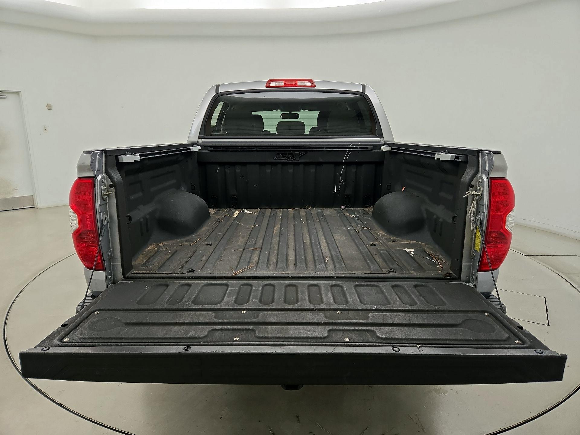 Thumbnail: 2016 Toyota Tundra - 20
