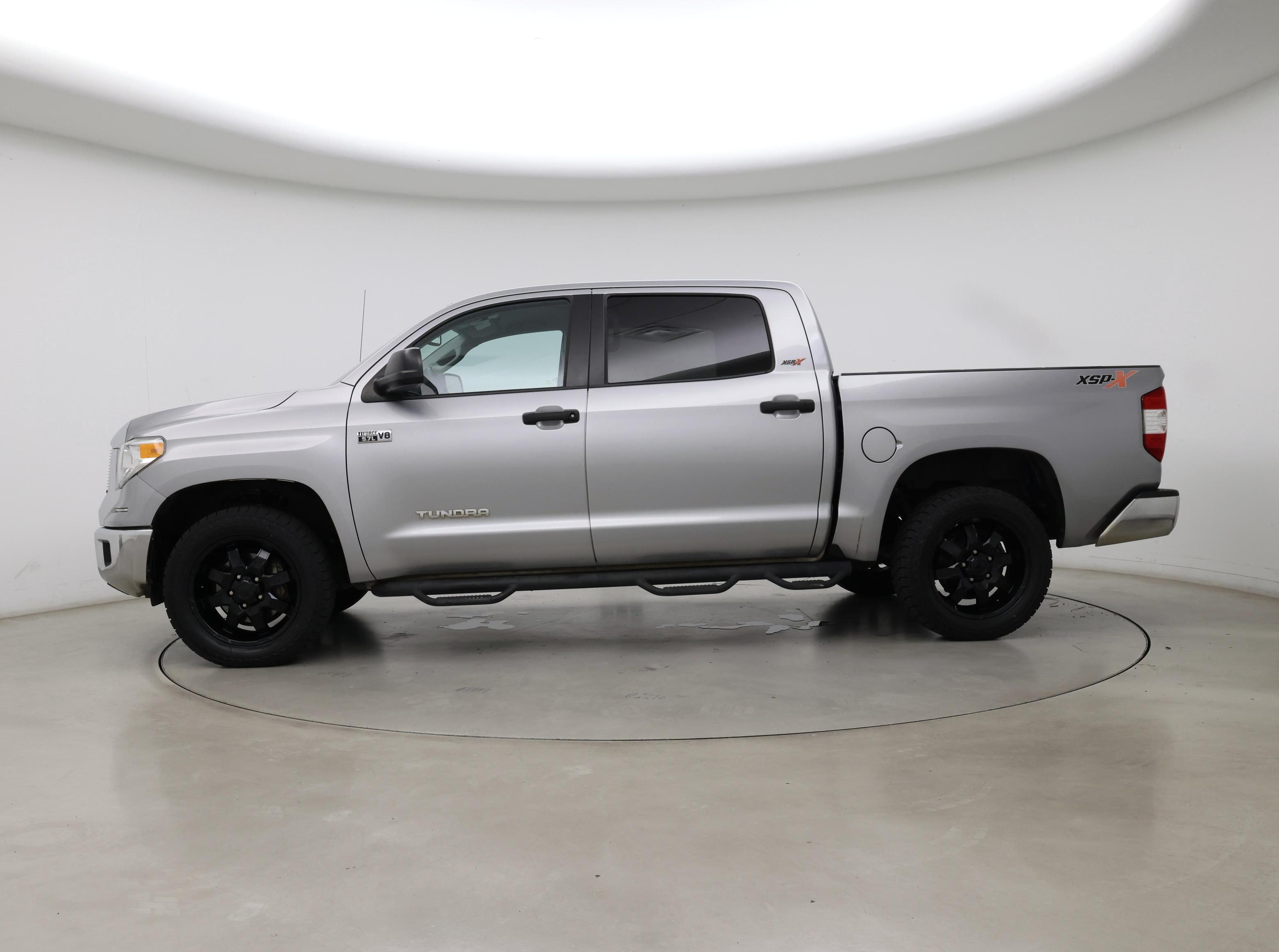 Thumbnail: 2016 Toyota Tundra - 3