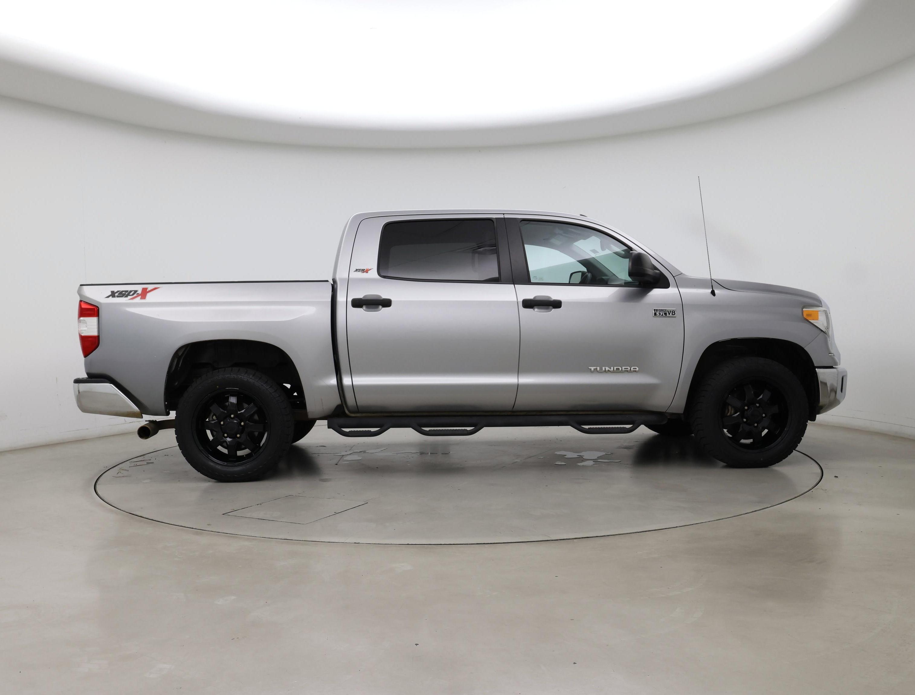 Thumbnail: 2016 Toyota Tundra - 7