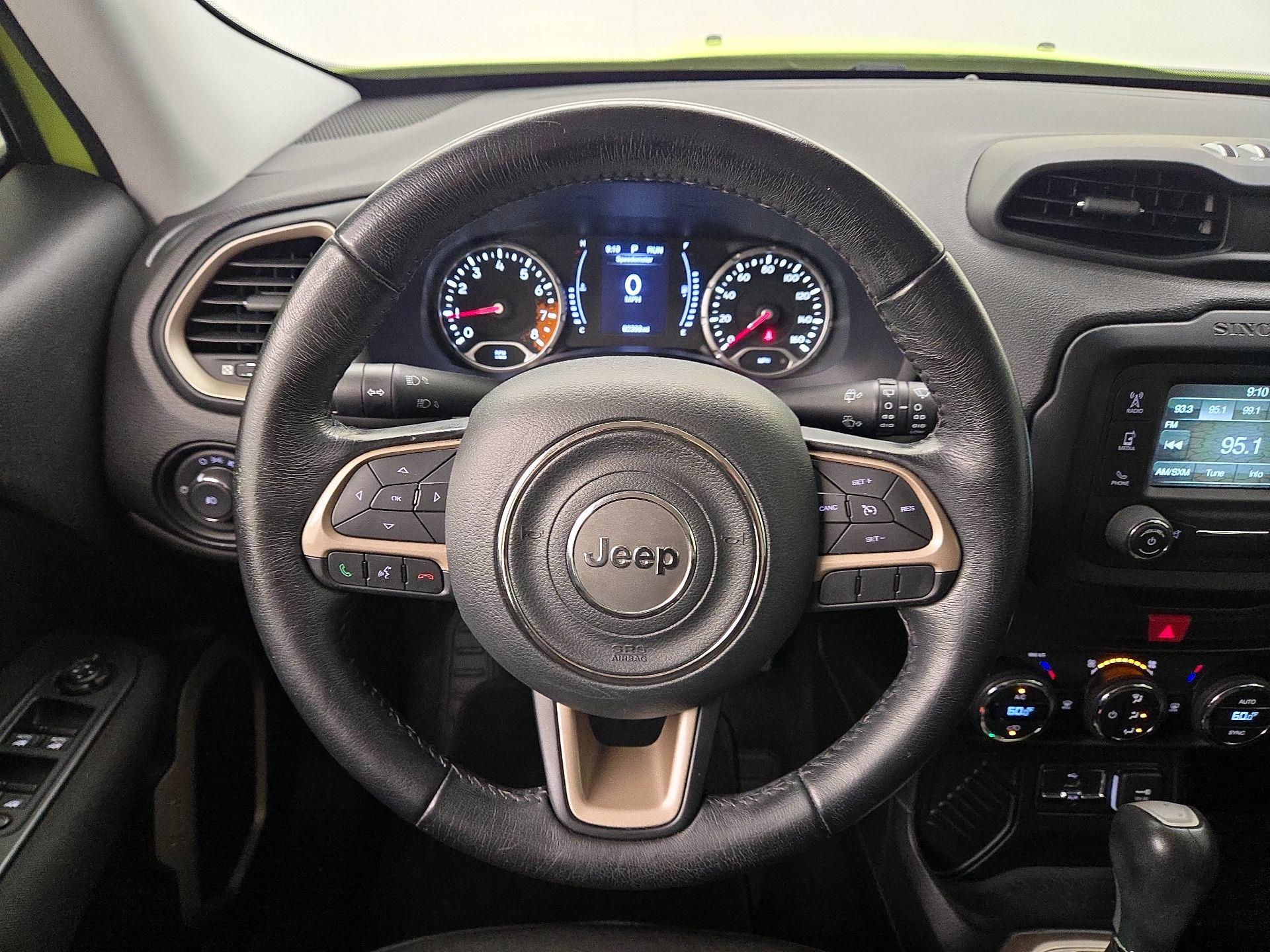 Thumbnail: 2017 Jeep Renegade - 10