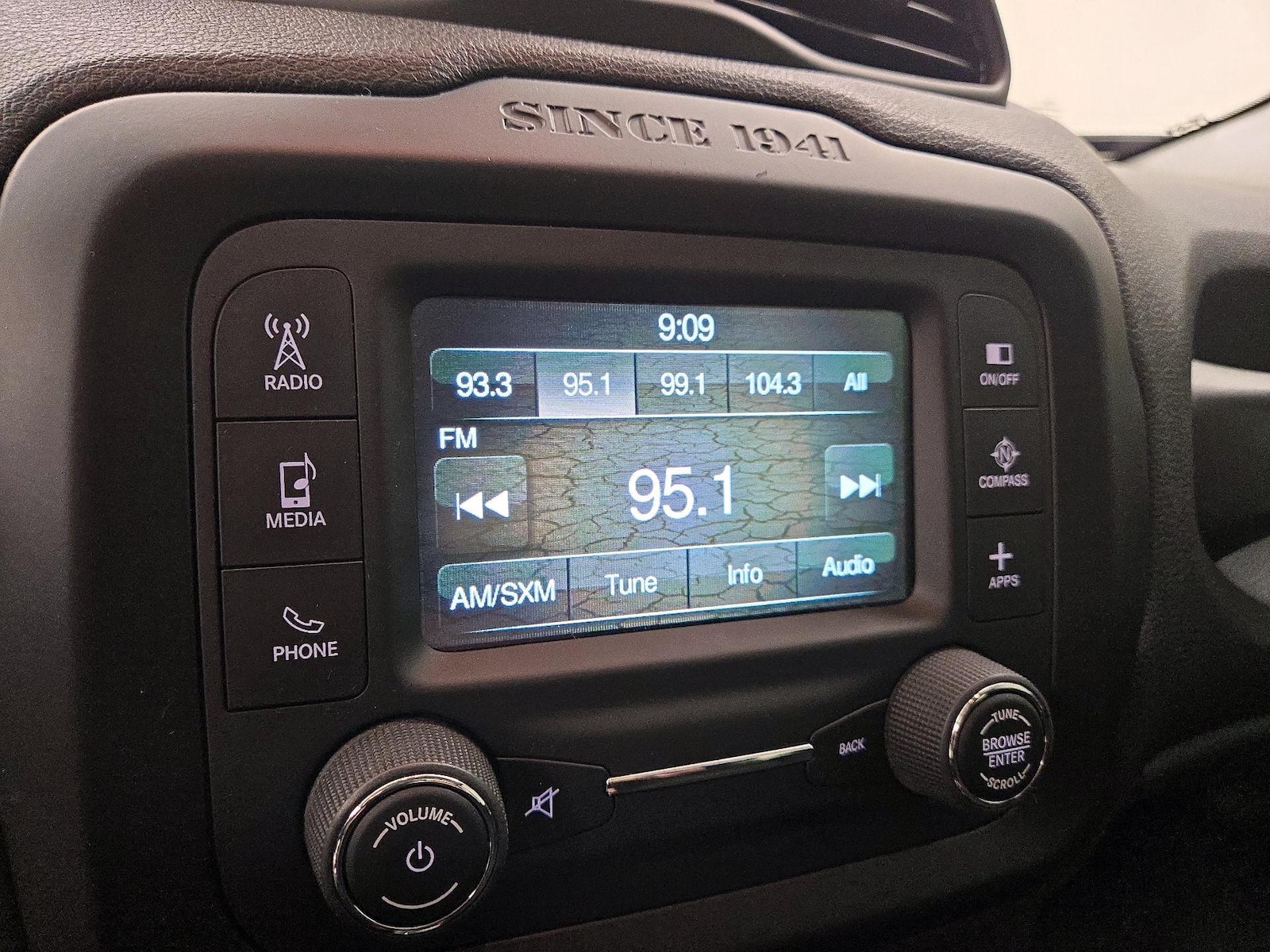 2017 Jeep Renegade Latitude - Photo 16