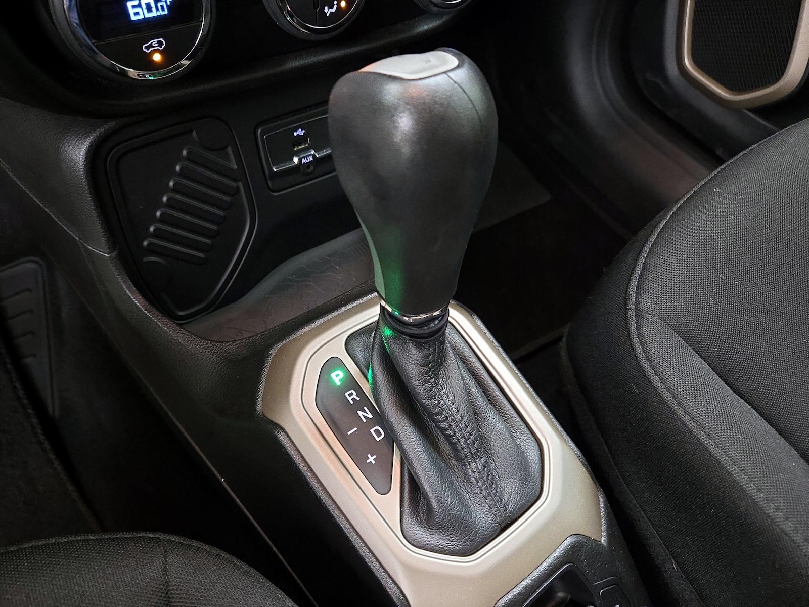 2017 Jeep Renegade Latitude - Photo 18