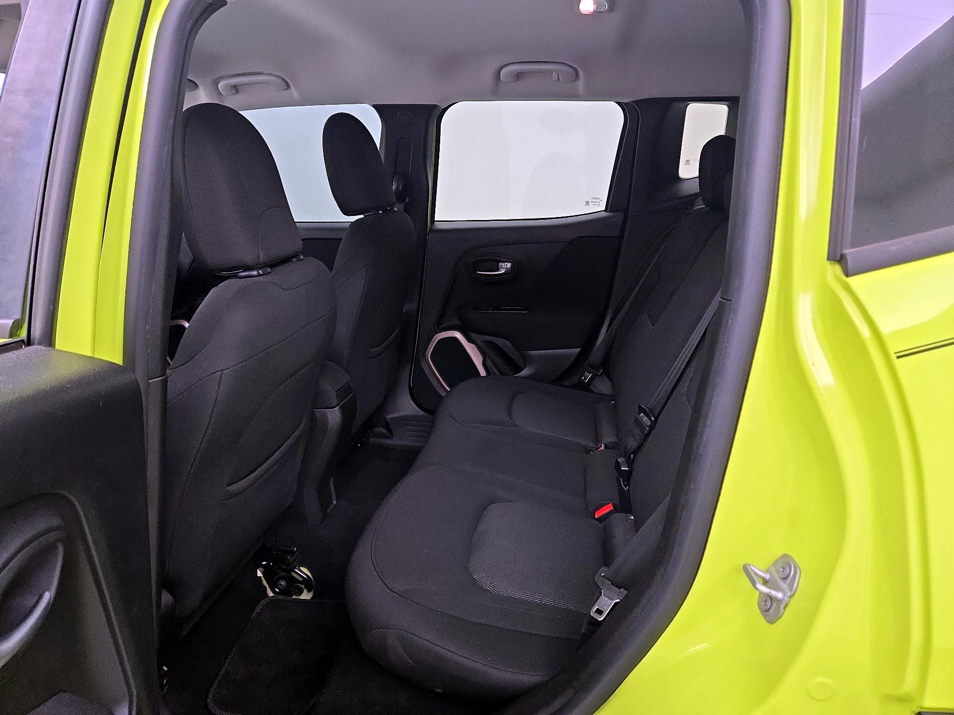 Thumbnail: 2017 Jeep Renegade - 19