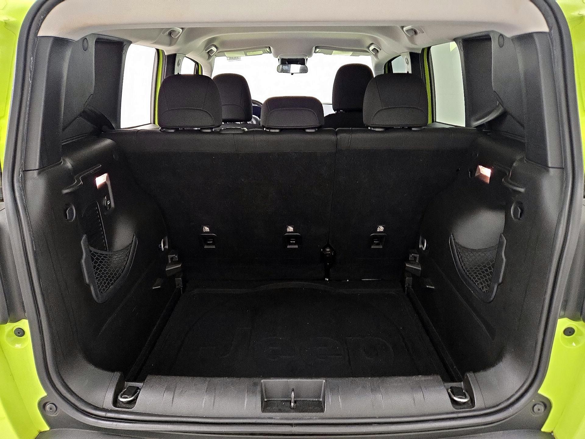 Thumbnail: 2017 Jeep Renegade - 20