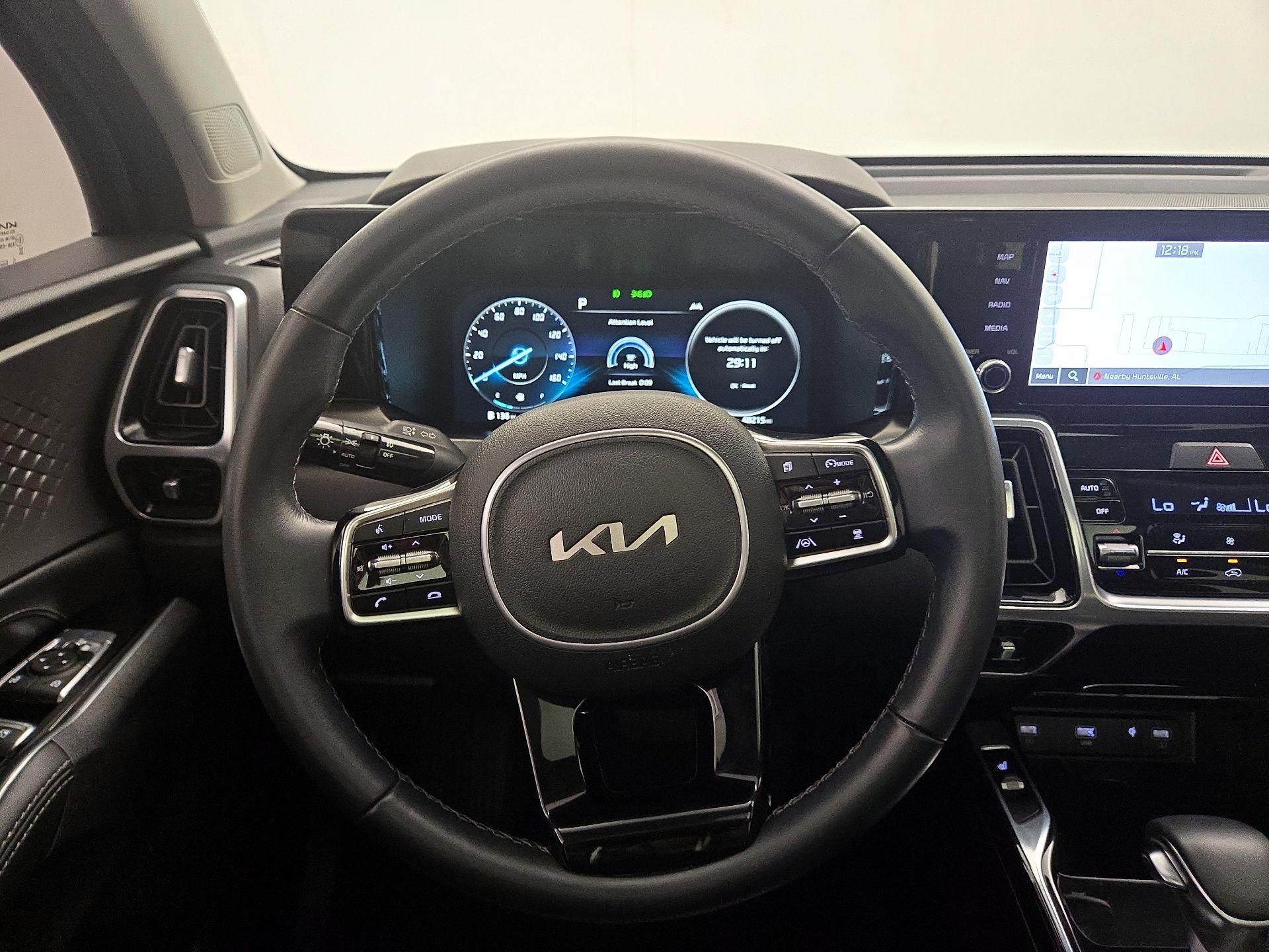 Thumbnail: 2023 Kia Sorento - 10