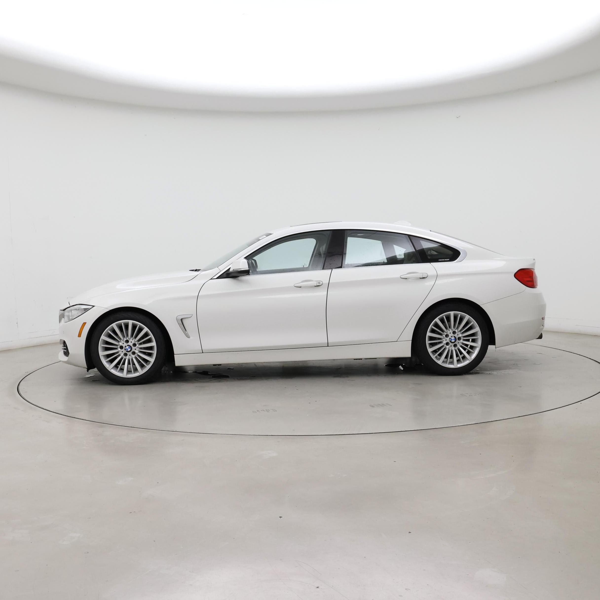 Thumbnail: 2015 BMW 4 Series - 3