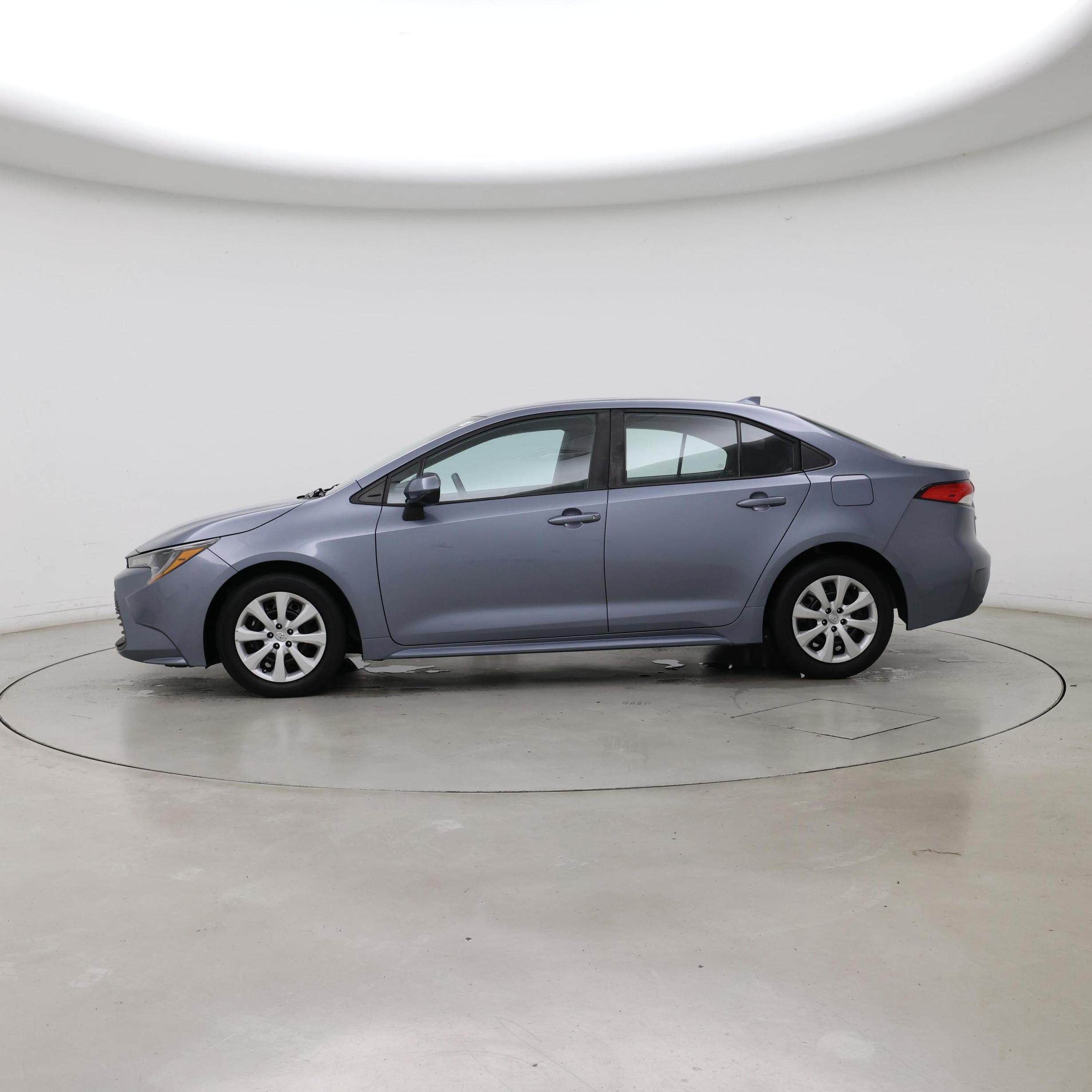 Thumbnail: 2023 Toyota Corolla - 3