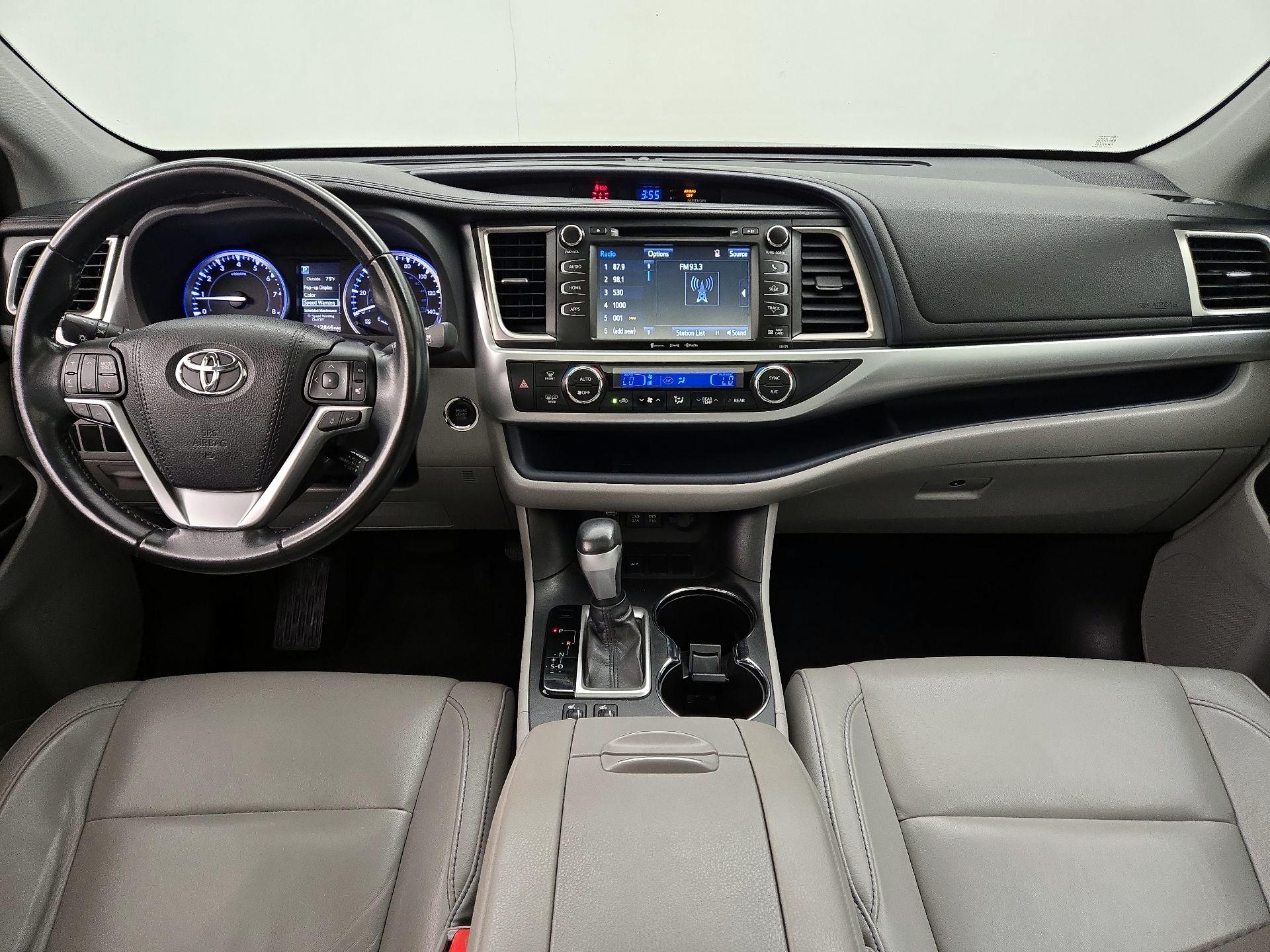 Thumbnail: 2017 Toyota Highlander - 9